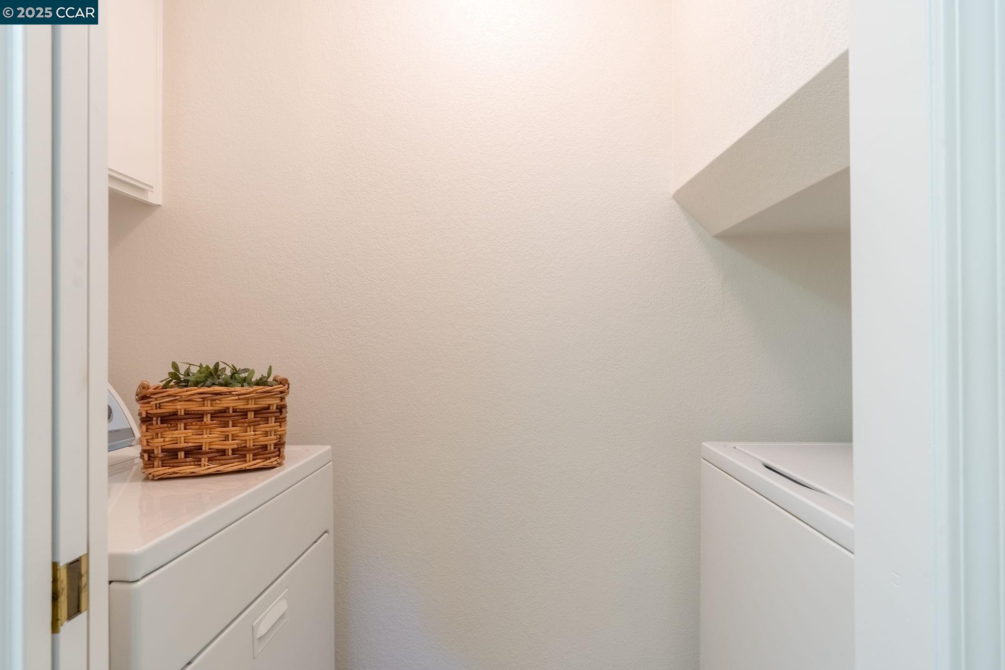 Detail Gallery Image 10 of 17 For 353 Winterwind Cir, San Ramon,  CA 94583 - 2 Beds | 2/1 Baths