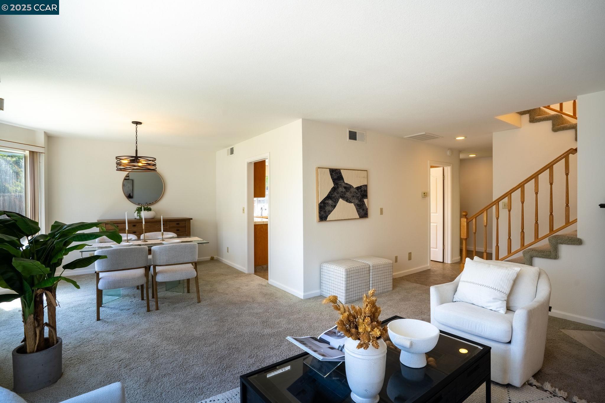 Detail Gallery Image 4 of 17 For 353 Winterwind Cir, San Ramon,  CA 94583 - 2 Beds | 2/1 Baths