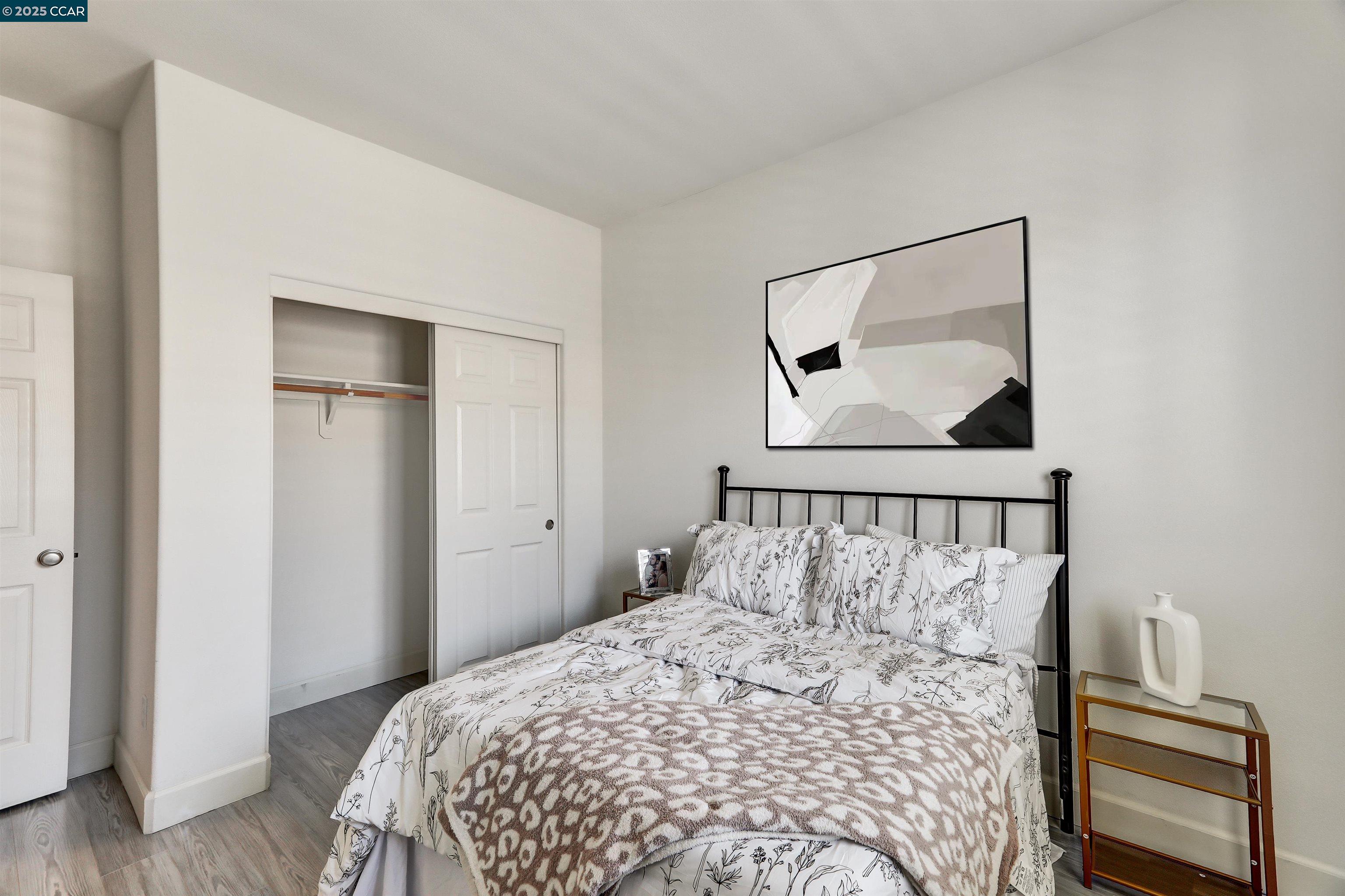 Detail Gallery Image 3 of 13 For 273 Sullivan Way, Hayward,  CA 94541 - 3 Beds | 2/1 Baths