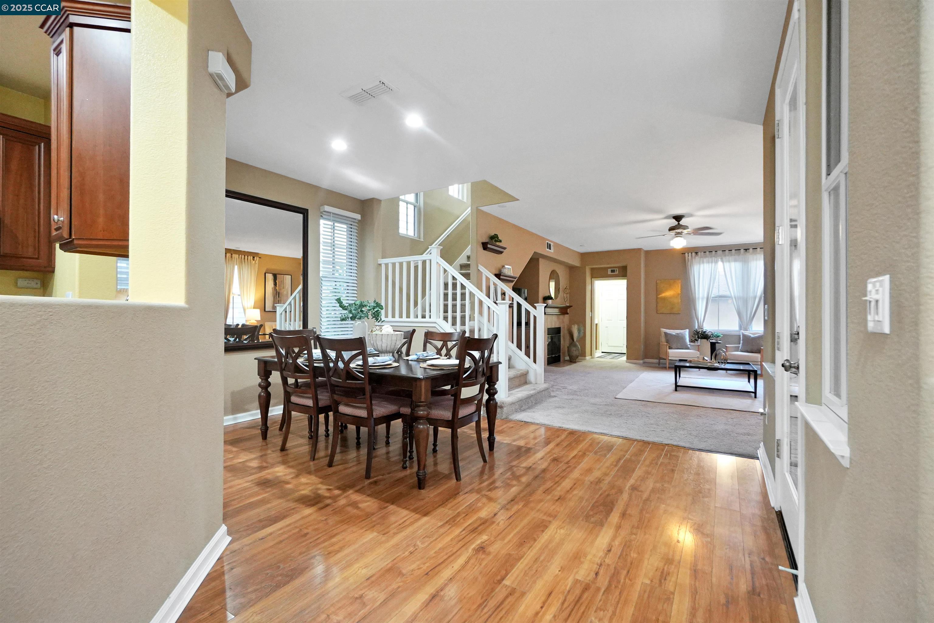 Detail Gallery Image 11 of 60 For 2165 Railroad Ave, Hercules,  CA 94547 - 4 Beds | 2/1 Baths