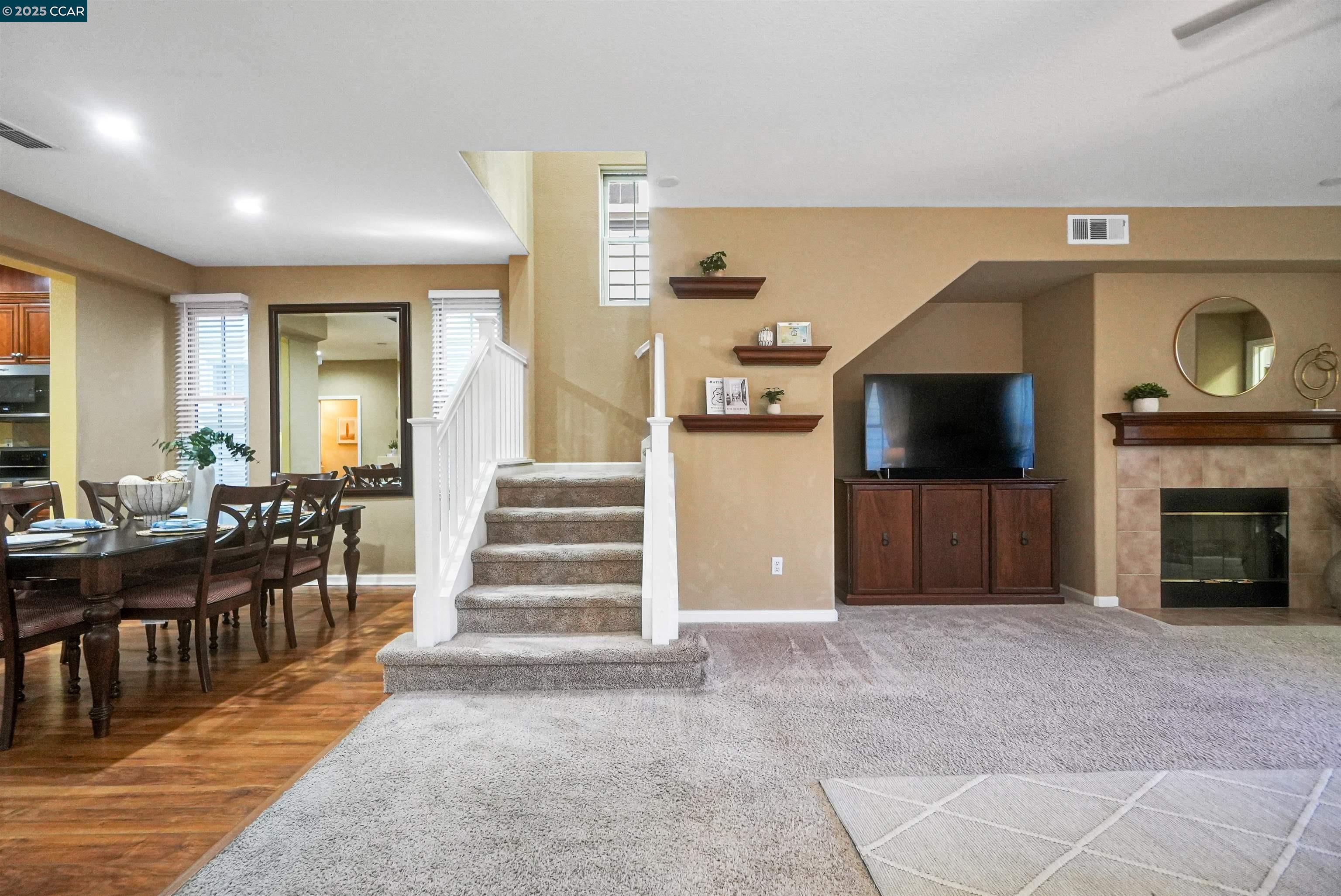 Detail Gallery Image 21 of 60 For 2165 Railroad Ave, Hercules,  CA 94547 - 4 Beds | 2/1 Baths