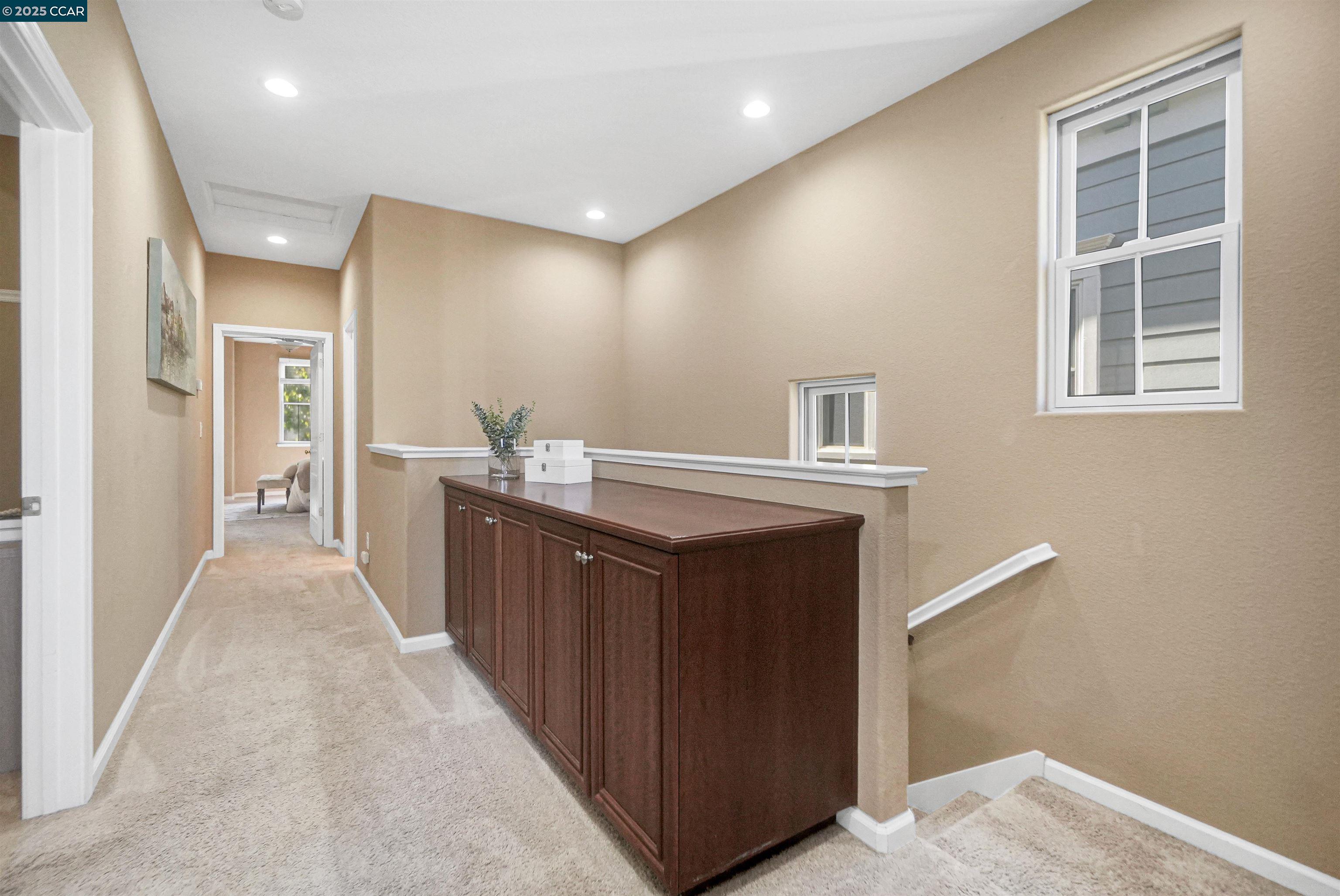 Detail Gallery Image 30 of 60 For 2165 Railroad Ave, Hercules,  CA 94547 - 4 Beds | 2/1 Baths