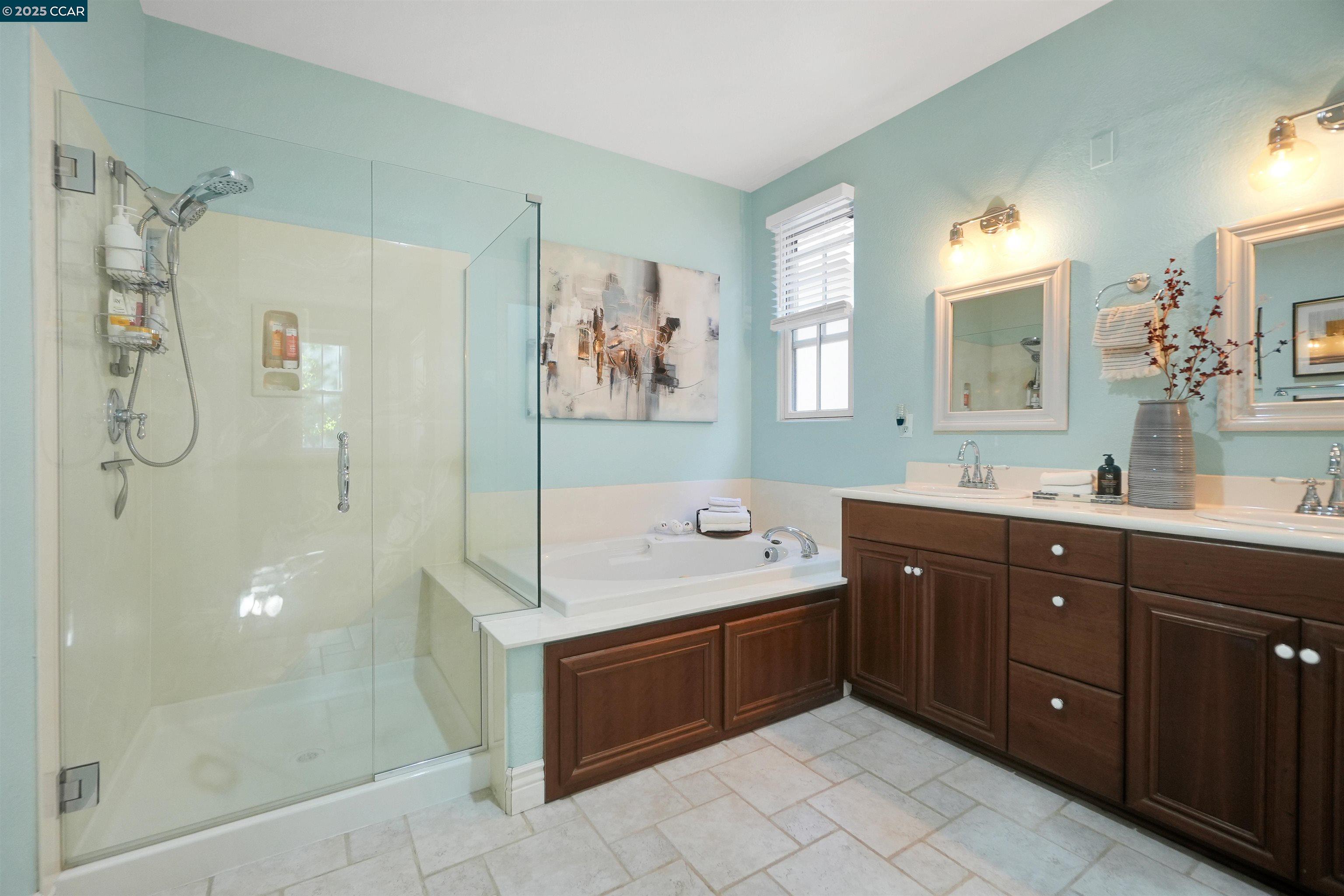 Detail Gallery Image 45 of 60 For 2165 Railroad Ave, Hercules,  CA 94547 - 4 Beds | 2/1 Baths