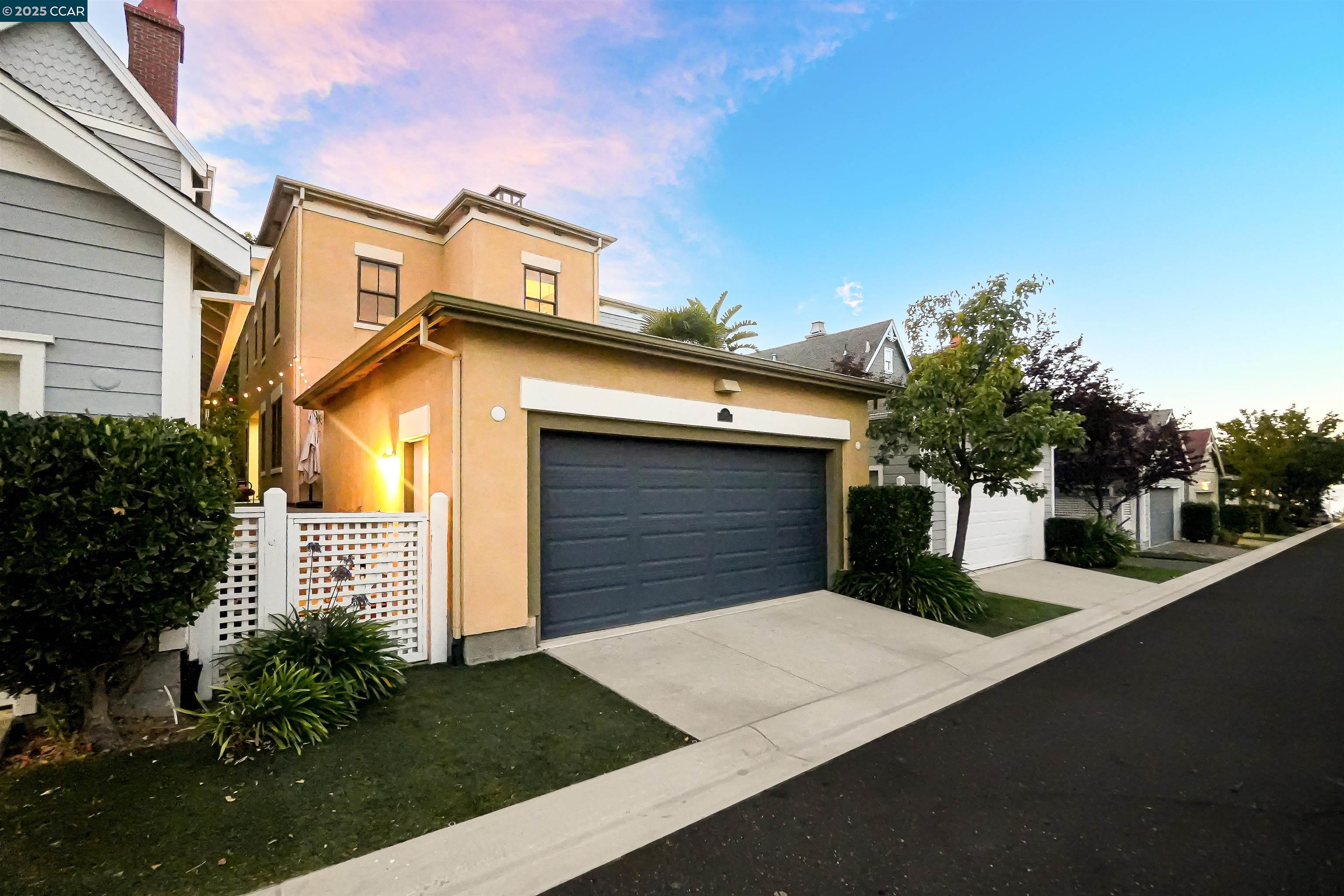 Detail Gallery Image 52 of 60 For 2165 Railroad Ave, Hercules,  CA 94547 - 4 Beds | 2/1 Baths