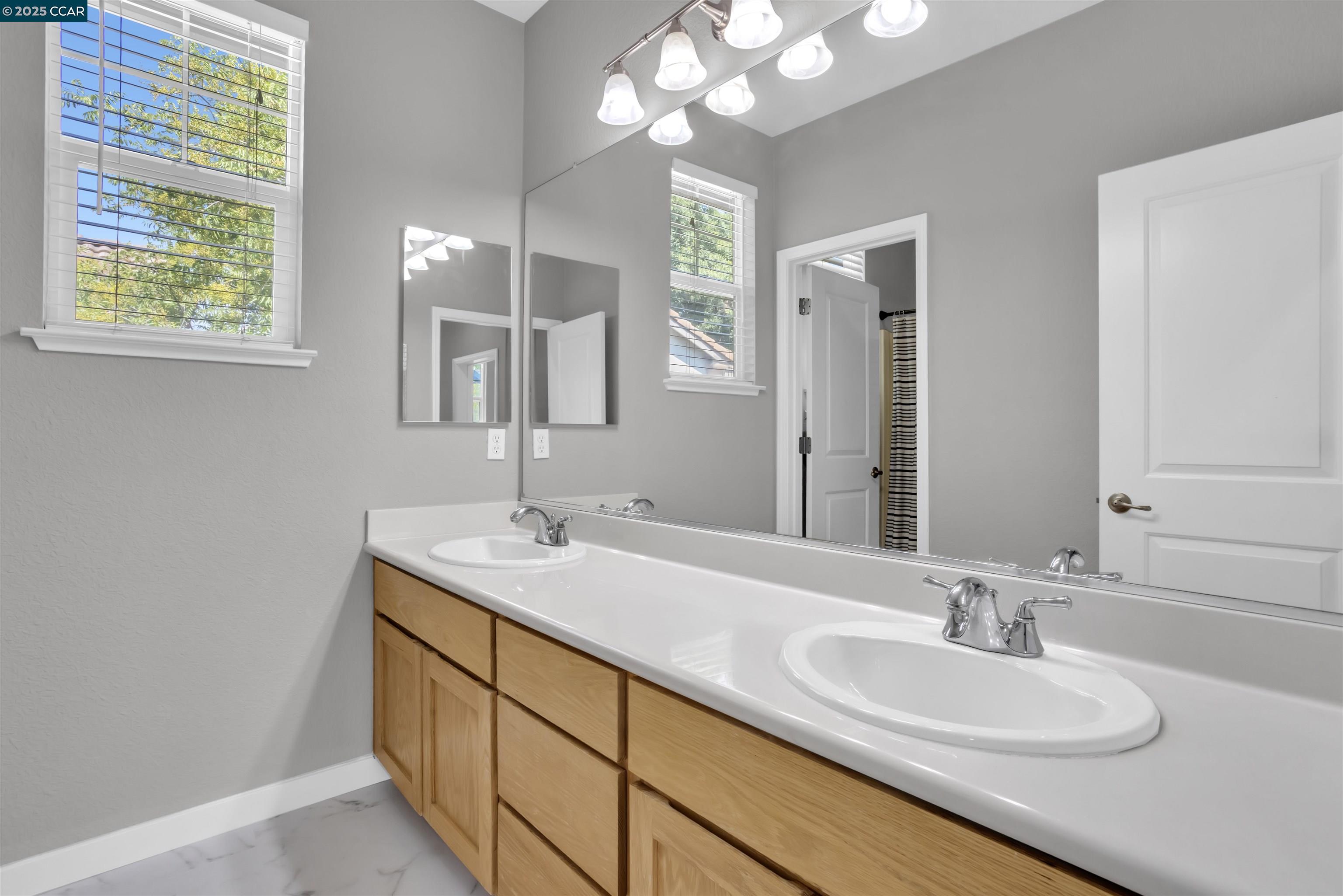 Detail Gallery Image 13 of 16 For 1850 Basie Ct, Concord,  CA 94519 - 3 Beds | 2/1 Baths