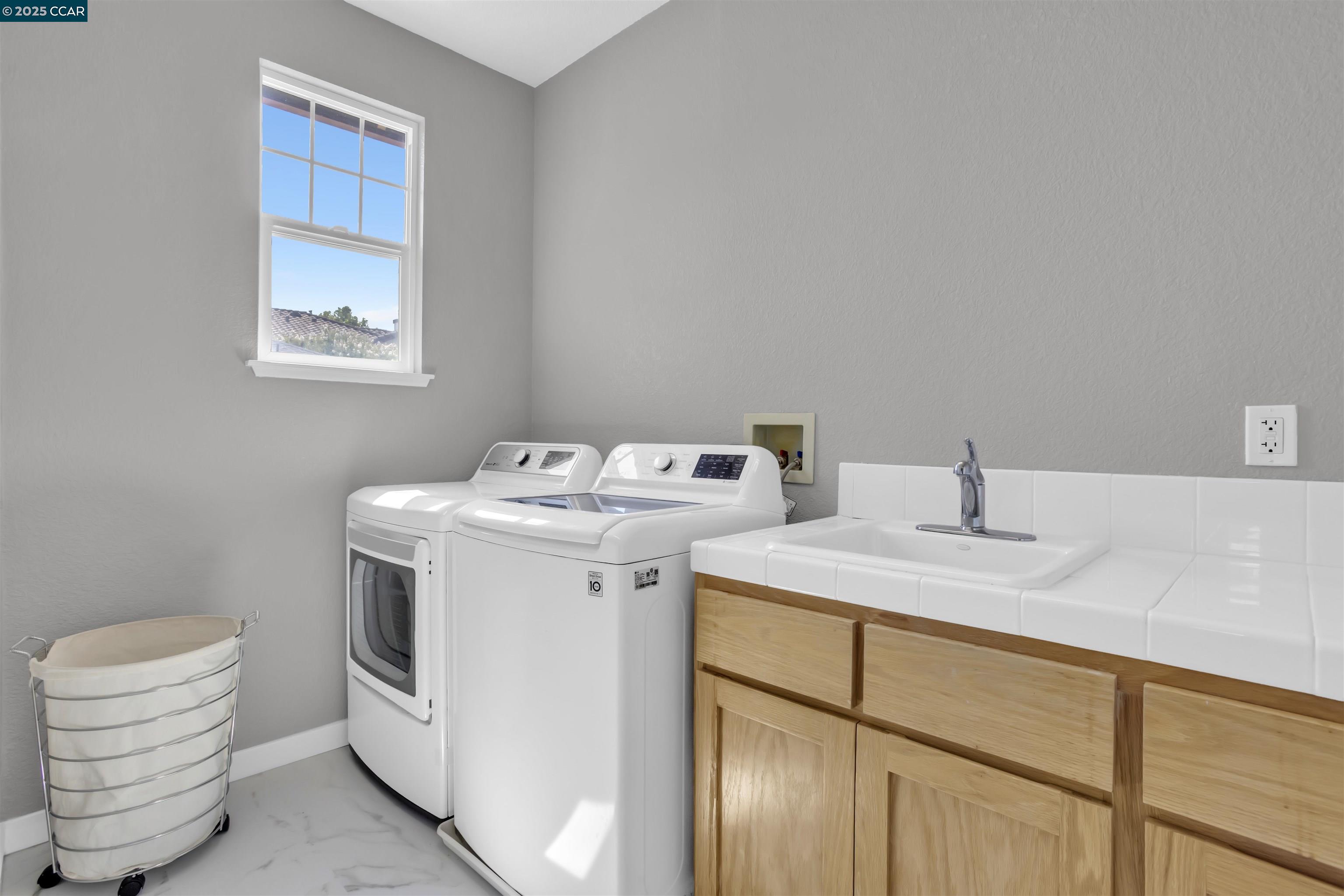 Detail Gallery Image 15 of 16 For 1850 Basie Ct, Concord,  CA 94519 - 3 Beds | 2/1 Baths