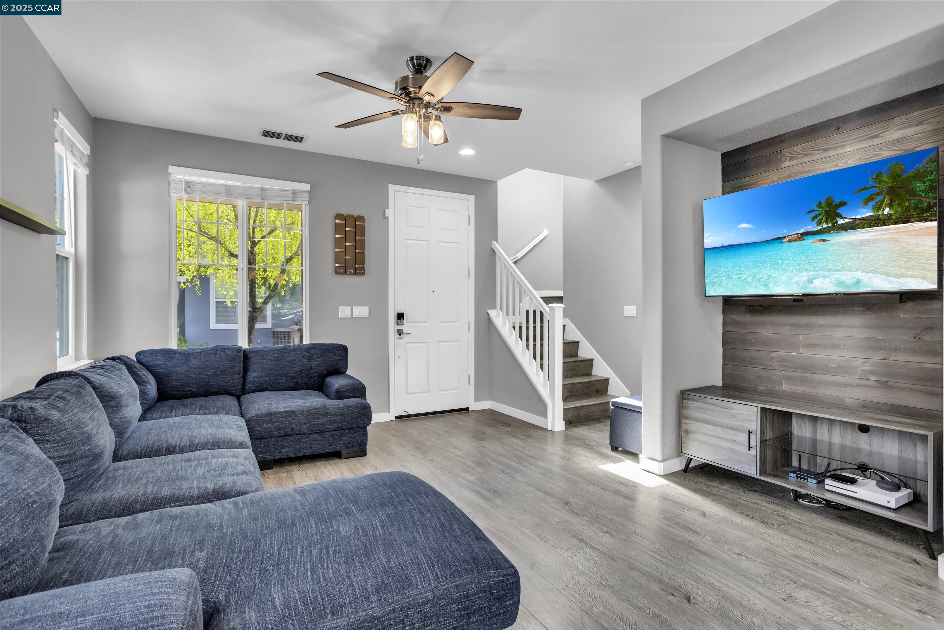Detail Gallery Image 4 of 16 For 1850 Basie Ct, Concord,  CA 94519 - 3 Beds | 2/1 Baths