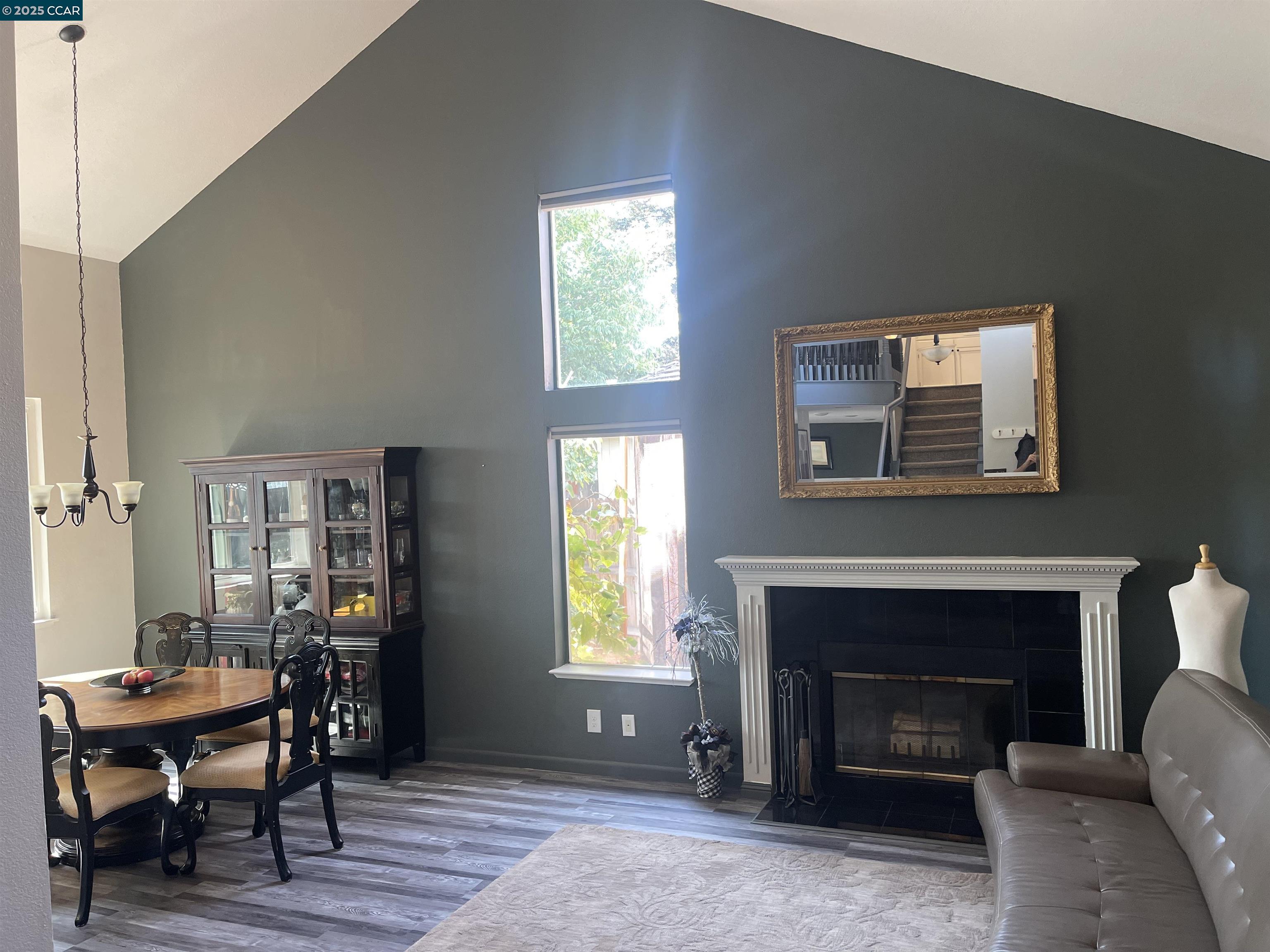 Detail Gallery Image 3 of 27 For 1011 Amanda Cir, Brentwood,  CA 94513-1472 - 4 Beds | 2/1 Baths