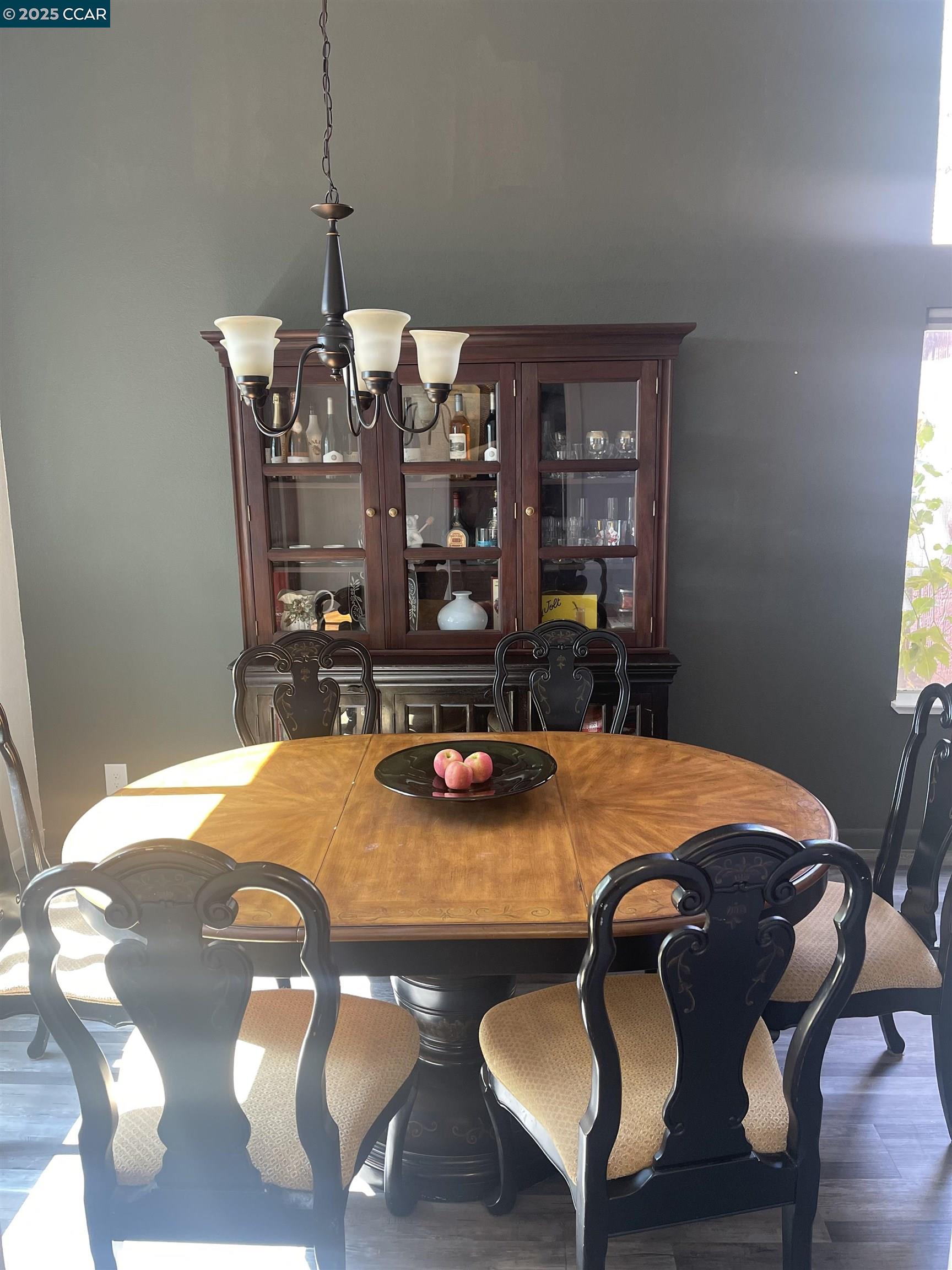Detail Gallery Image 7 of 27 For 1011 Amanda Cir, Brentwood,  CA 94513-1472 - 4 Beds | 2/1 Baths