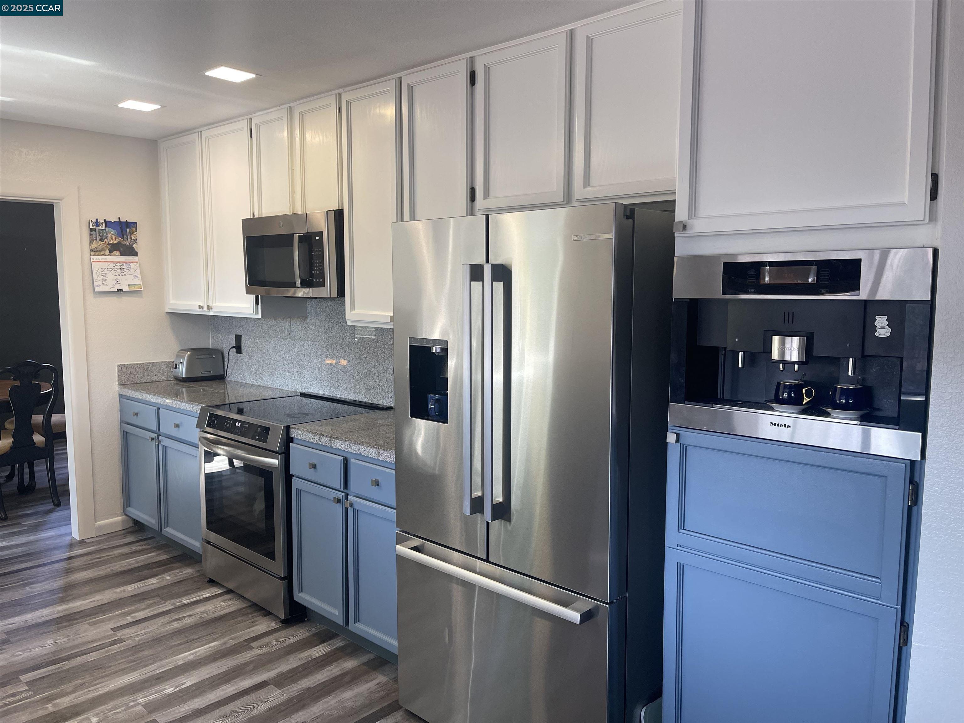 Detail Gallery Image 9 of 27 For 1011 Amanda Cir, Brentwood,  CA 94513-1472 - 4 Beds | 2/1 Baths