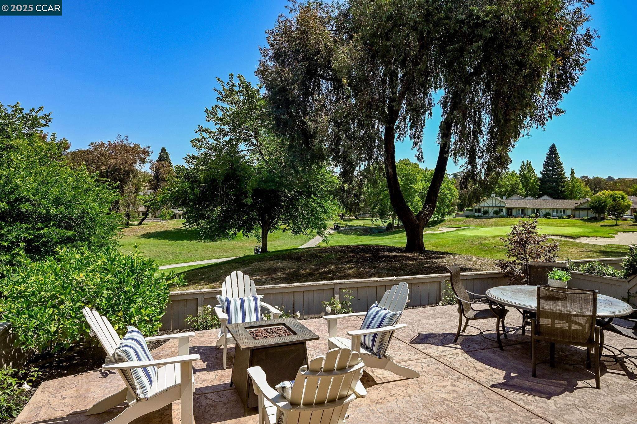 Detail Gallery Image 1 of 47 For 574 Silver Lake Dr, Danville,  CA 94526 - 2 Beds | 2 Baths
