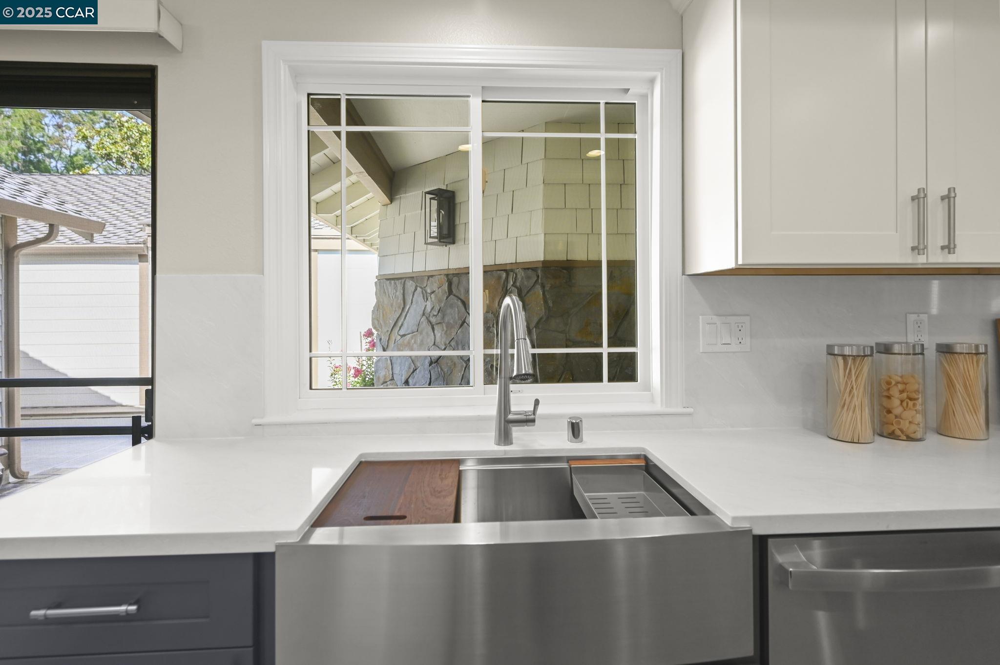 Detail Gallery Image 16 of 47 For 574 Silver Lake Dr, Danville,  CA 94526 - 2 Beds | 2 Baths