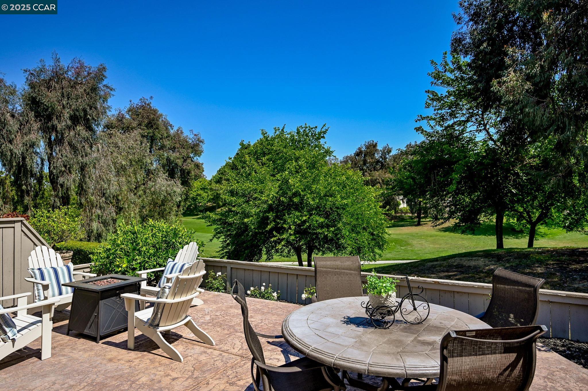 Detail Gallery Image 32 of 47 For 574 Silver Lake Dr, Danville,  CA 94526 - 2 Beds | 2 Baths