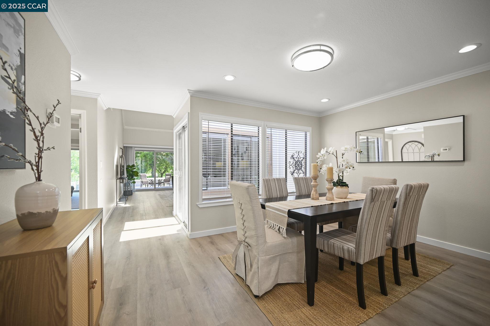 Detail Gallery Image 8 of 47 For 574 Silver Lake Dr, Danville,  CA 94526 - 2 Beds | 2 Baths