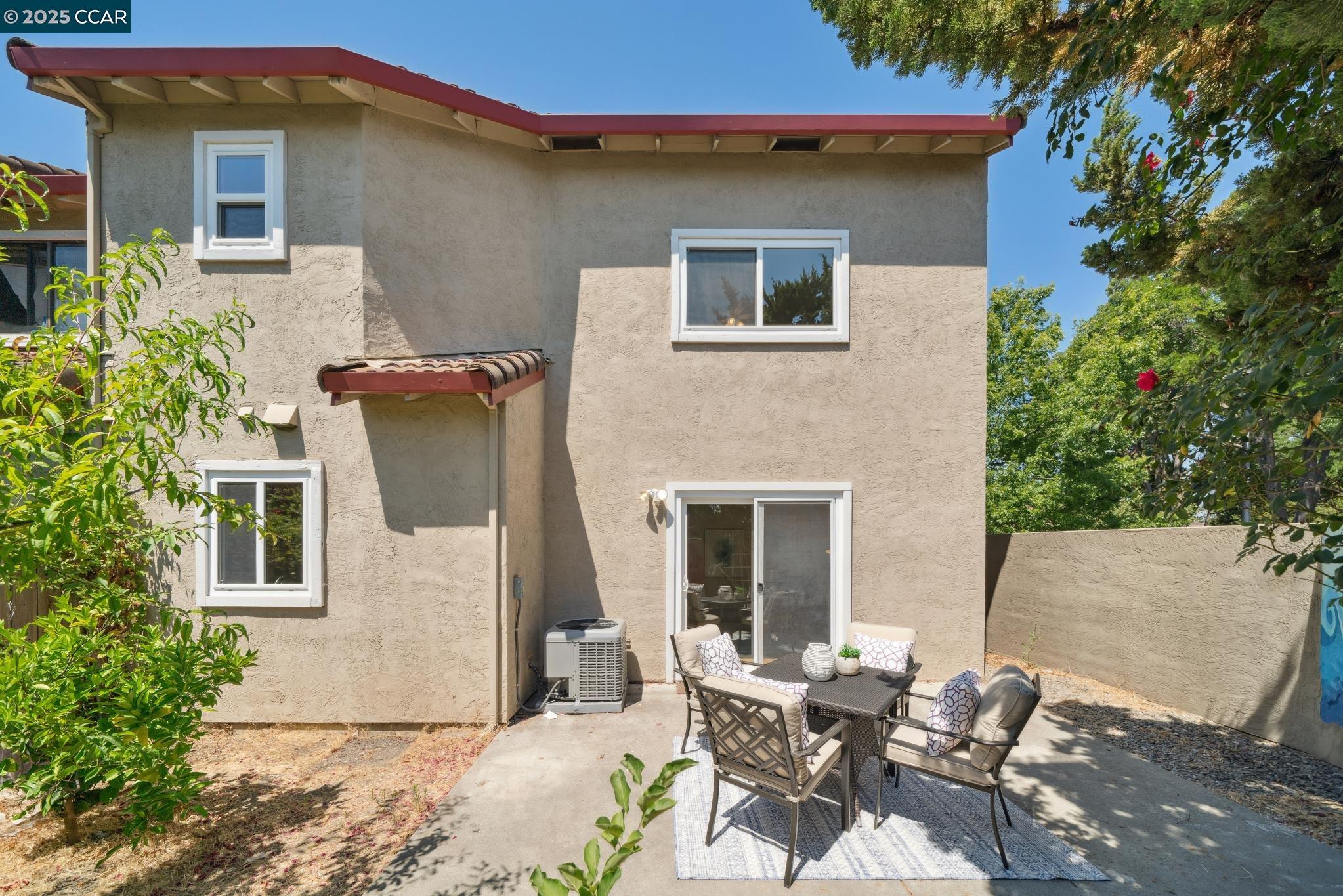 Detail Gallery Image 36 of 37 For 1158 Saint Matthew Pl #107,  Concord,  CA 94518 - 3 Beds | 2/1 Baths