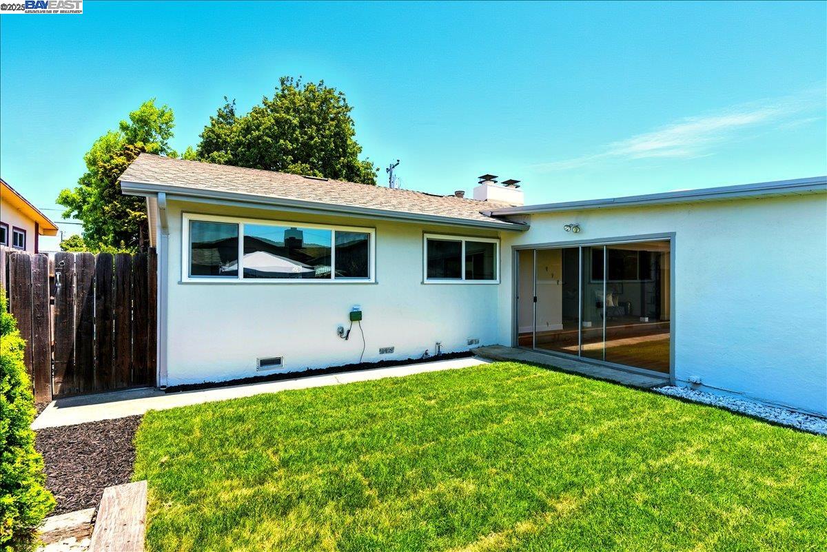 Detail Gallery Image 22 of 24 For 24635 Woodacre Ave, Hayward,  CA 94544 - 3 Beds | 2 Baths