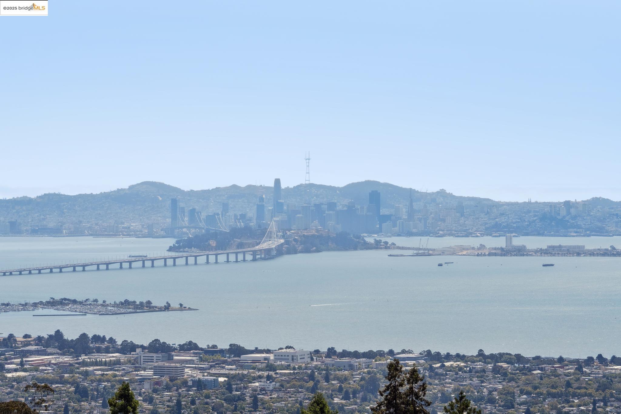 Detail Gallery Image 12 of 56 For 120 Hill Rd, Berkeley,  CA 94708 - 4 Beds | 2/2 Baths