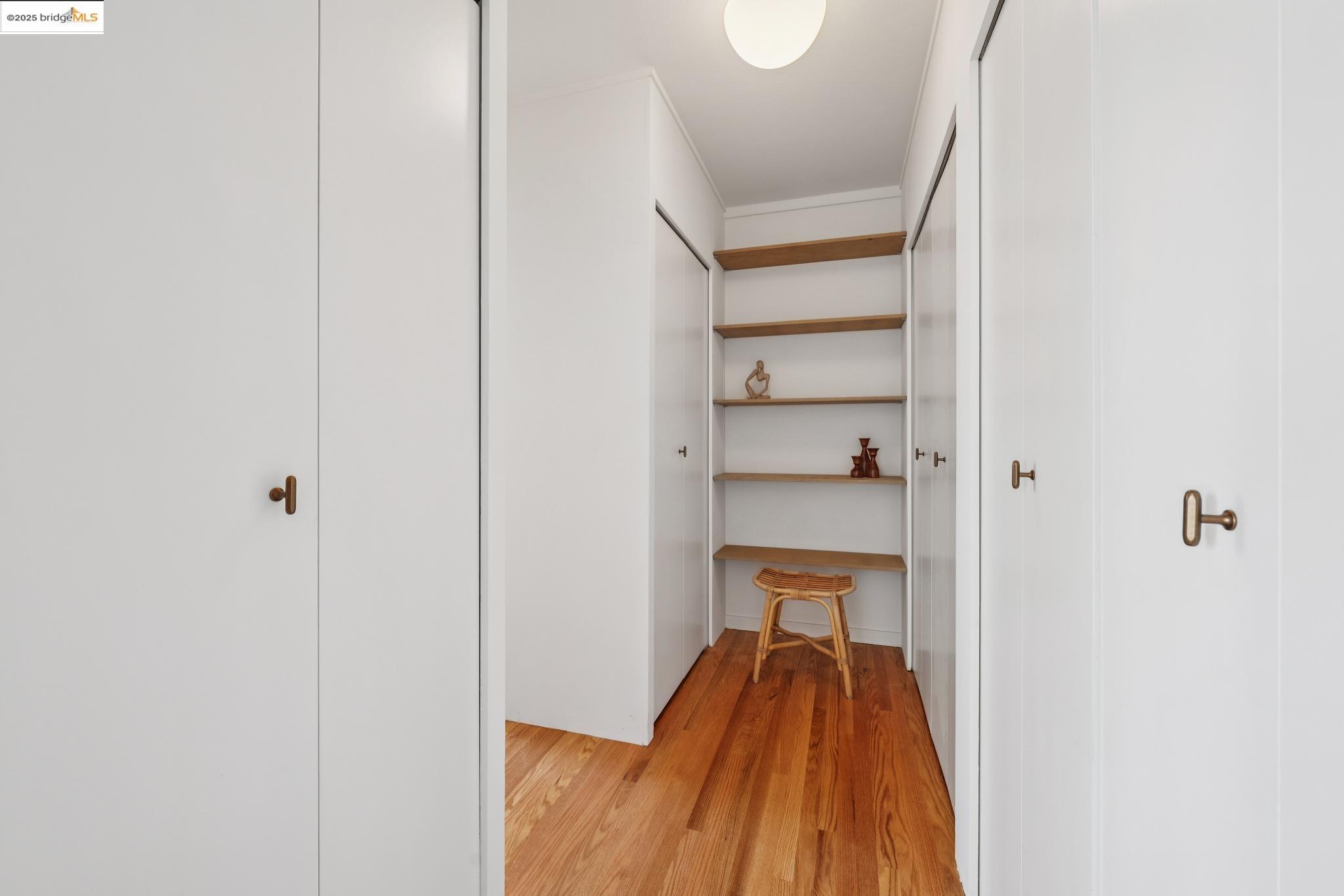 Detail Gallery Image 29 of 56 For 120 Hill Rd, Berkeley,  CA 94708 - 4 Beds | 2/2 Baths