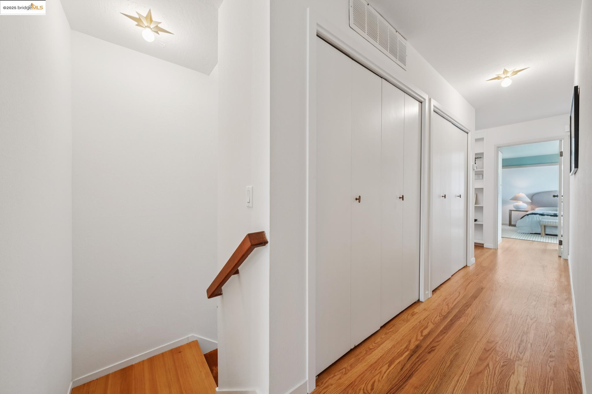 Detail Gallery Image 38 of 56 For 120 Hill Rd, Berkeley,  CA 94708 - 4 Beds | 2/2 Baths