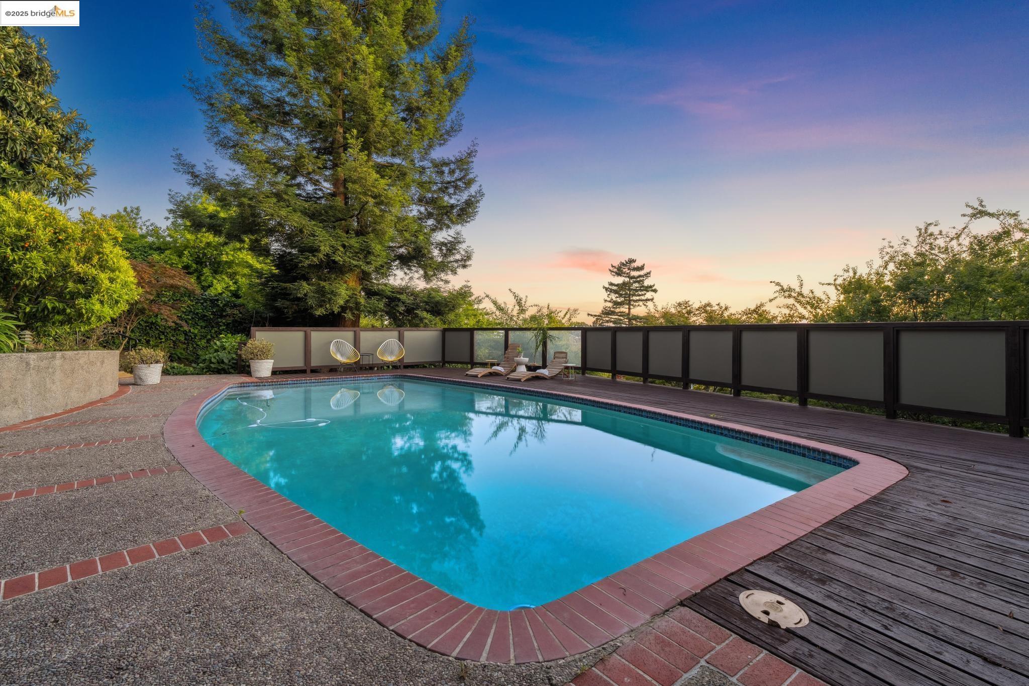 Detail Gallery Image 49 of 56 For 120 Hill Rd, Berkeley,  CA 94708 - 4 Beds | 2/2 Baths