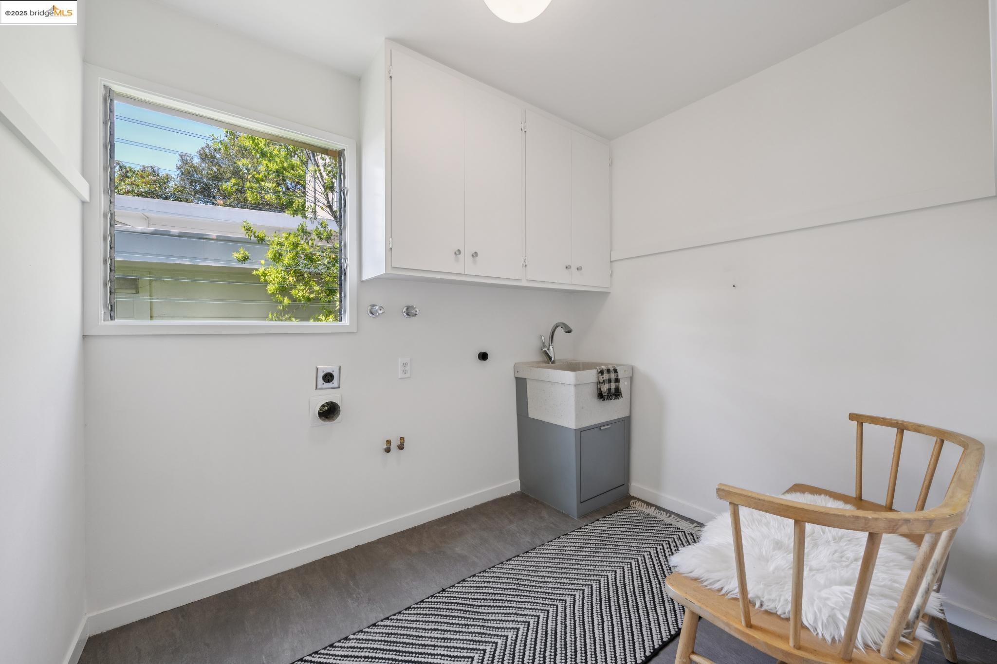 Detail Gallery Image 54 of 56 For 120 Hill Rd, Berkeley,  CA 94708 - 4 Beds | 2/2 Baths