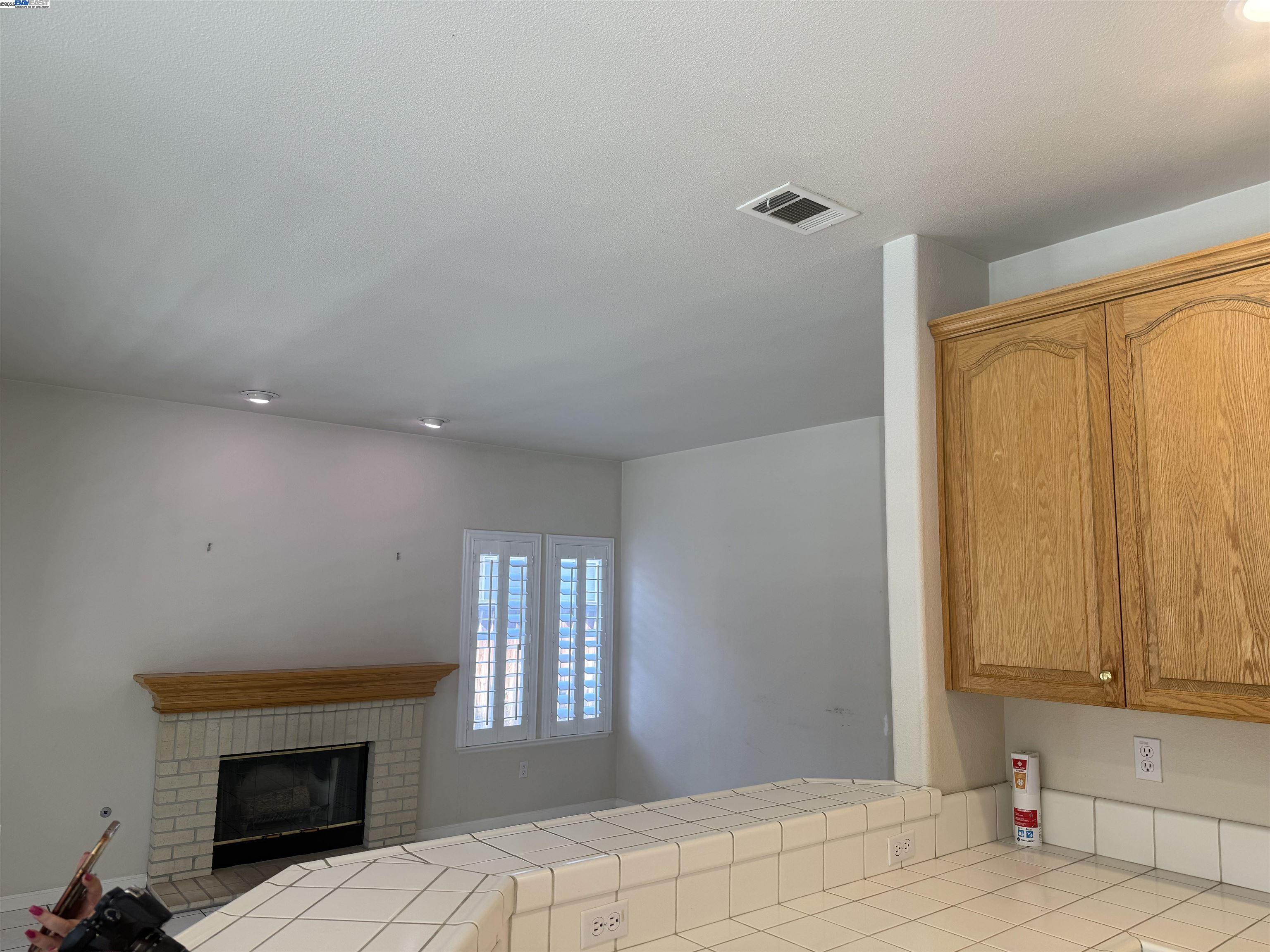 Detail Gallery Image 16 of 34 For 1480 Claremont Dr, Tracy,  CA 95376 - 4 Beds | 3 Baths