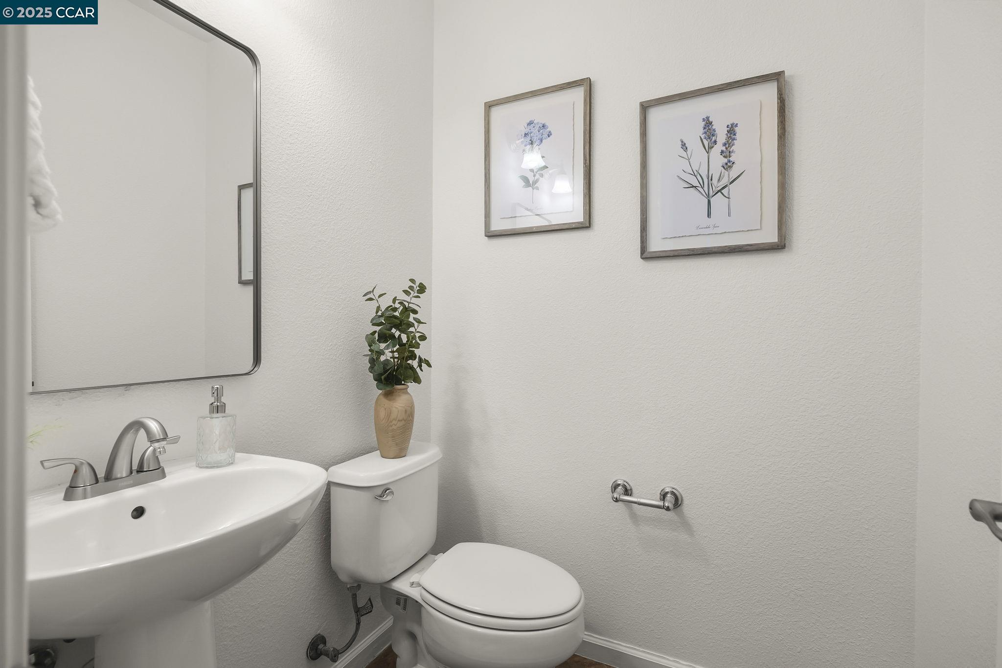 Detail Gallery Image 12 of 25 For 2828 Willow Pass Rd, Concord,  CA 94519-2665 - 3 Beds | 2/1 Baths