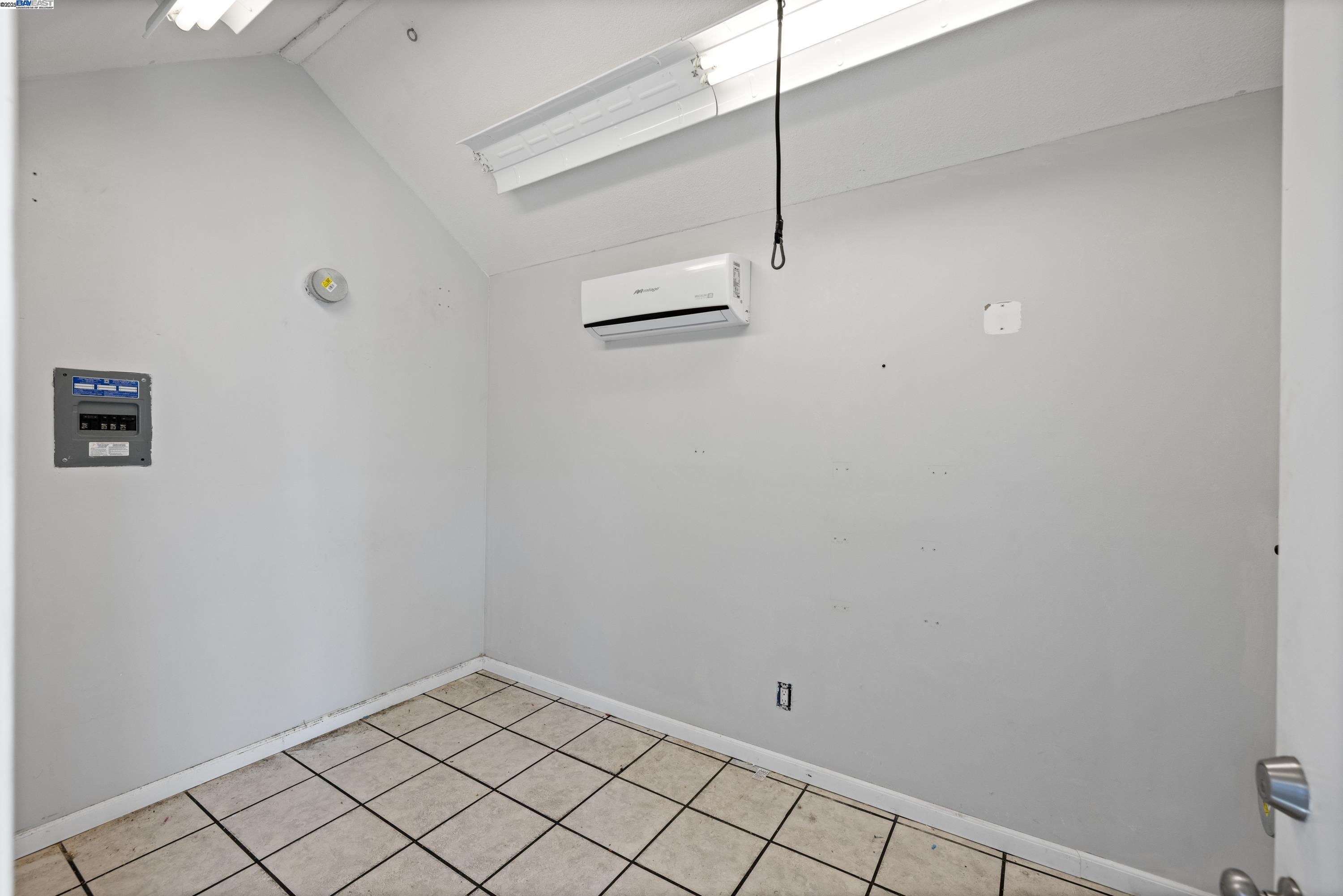Detail Gallery Image 27 of 34 For 2505 Begonia St, Union City,  CA 94587 - 3 Beds | 2 Baths