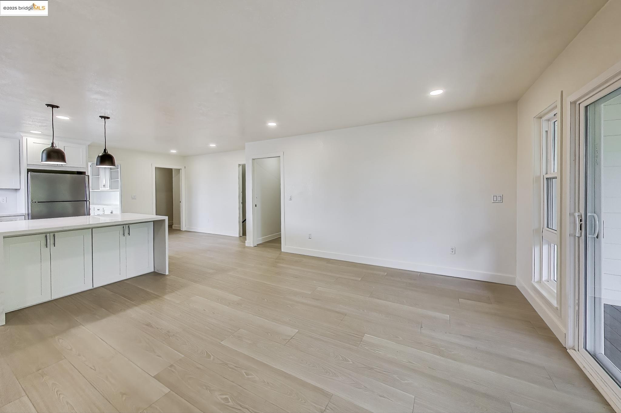 Detail Gallery Image 14 of 26 For 4034 Rhoda Ave, Oakland,  CA 94602 - 4 Beds | 3 Baths