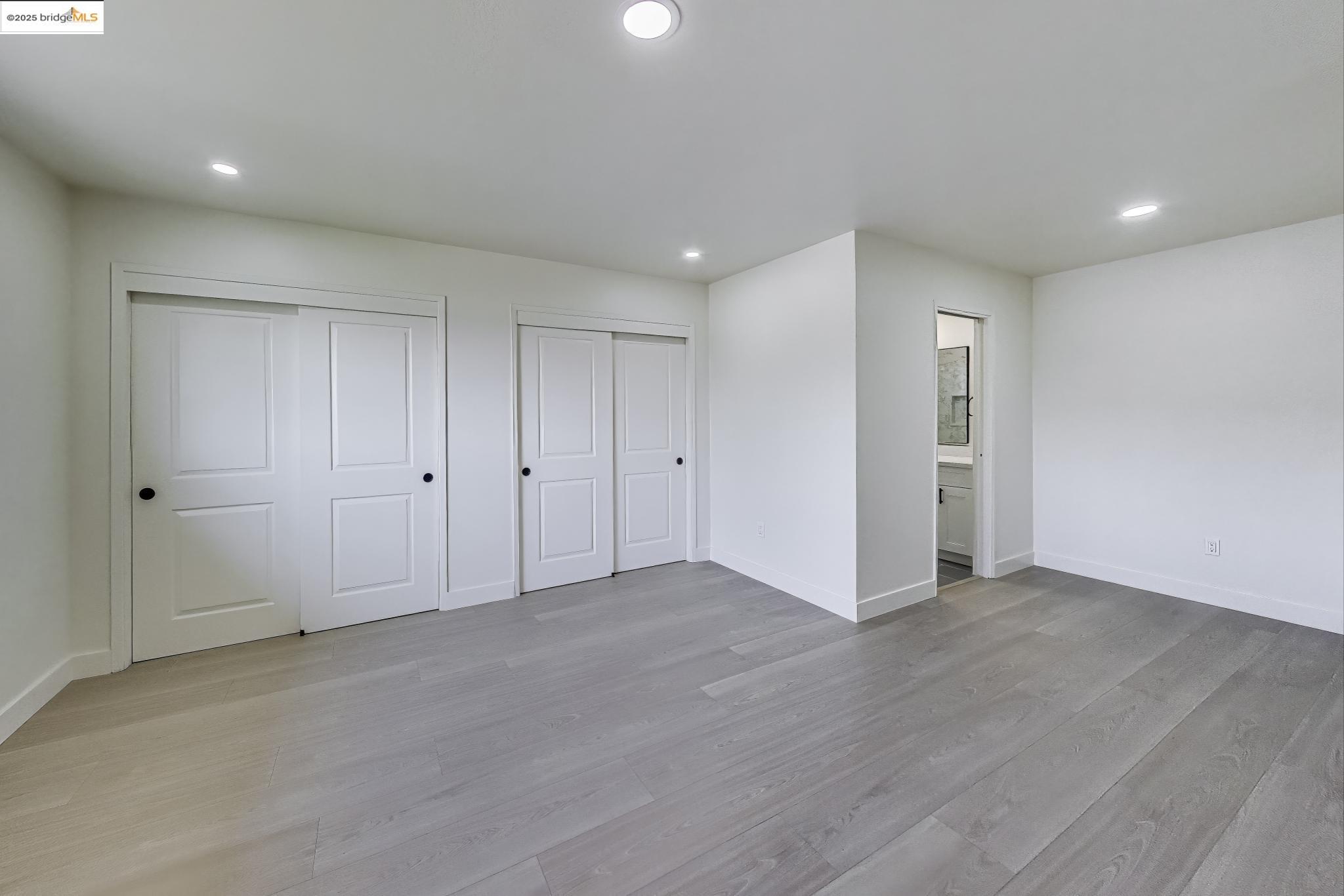 Detail Gallery Image 15 of 26 For 4034 Rhoda Ave, Oakland,  CA 94602 - 4 Beds | 3 Baths