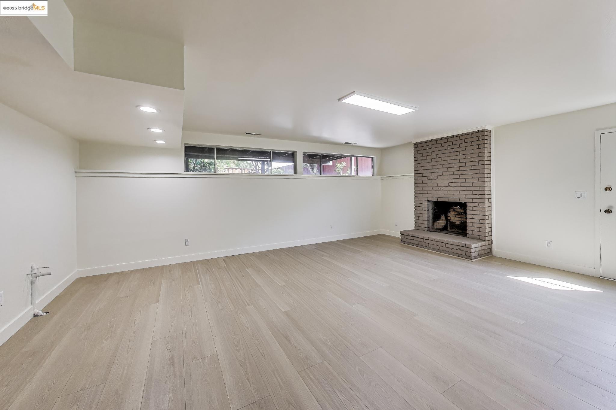 Detail Gallery Image 22 of 26 For 4034 Rhoda Ave, Oakland,  CA 94602 - 4 Beds | 3 Baths