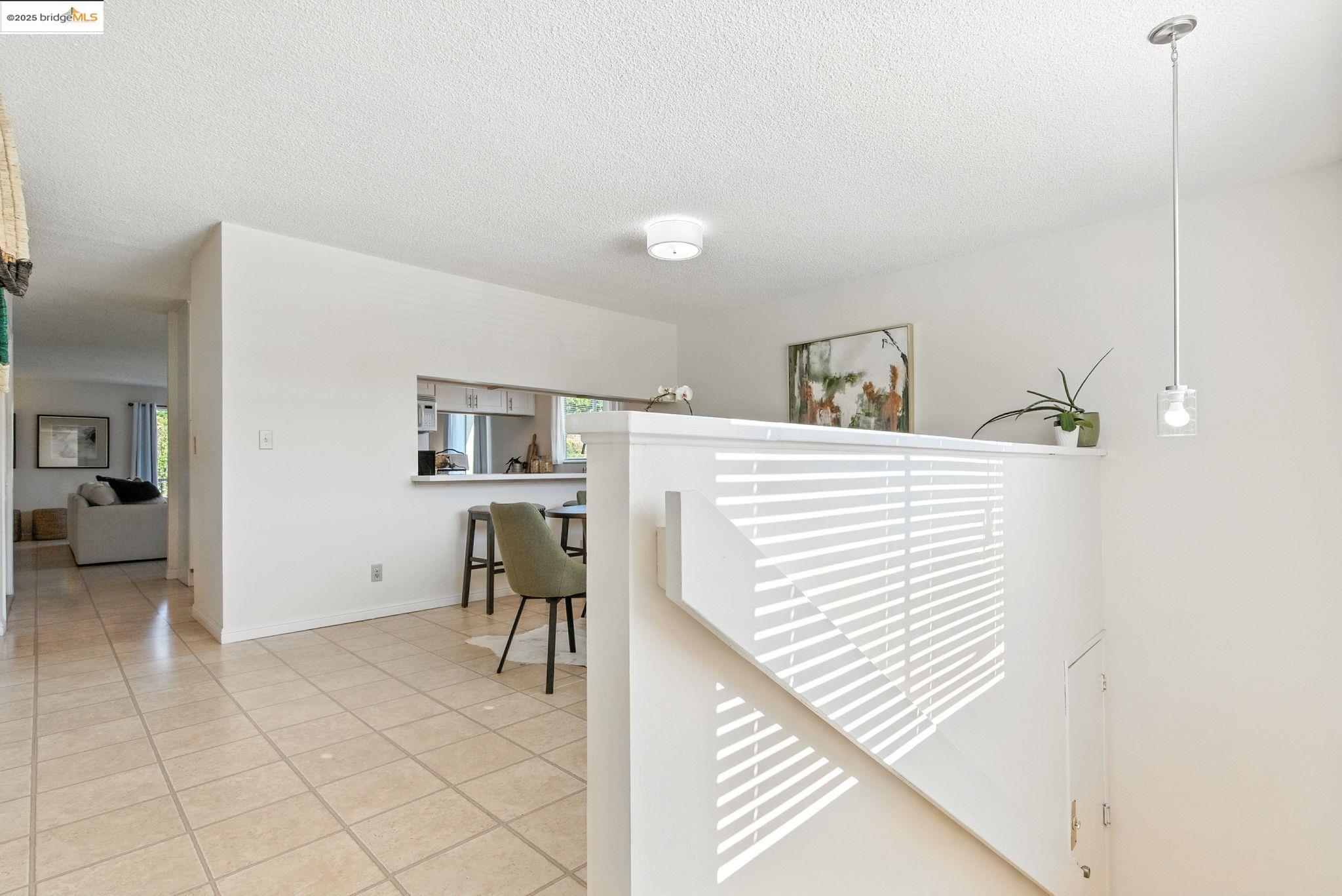 Detail Gallery Image 16 of 33 For 1155 Kelvin Rd, El Sobrante,  CA 94803 - 3 Beds | 2 Baths