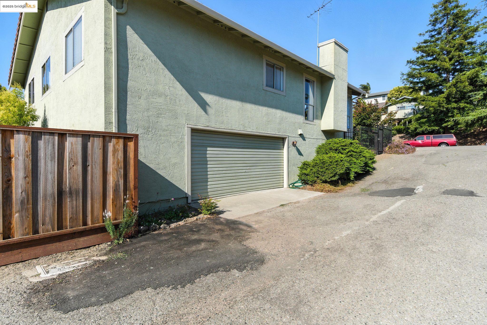 Detail Gallery Image 30 of 33 For 1155 Kelvin Rd, El Sobrante,  CA 94803 - 3 Beds | 2 Baths