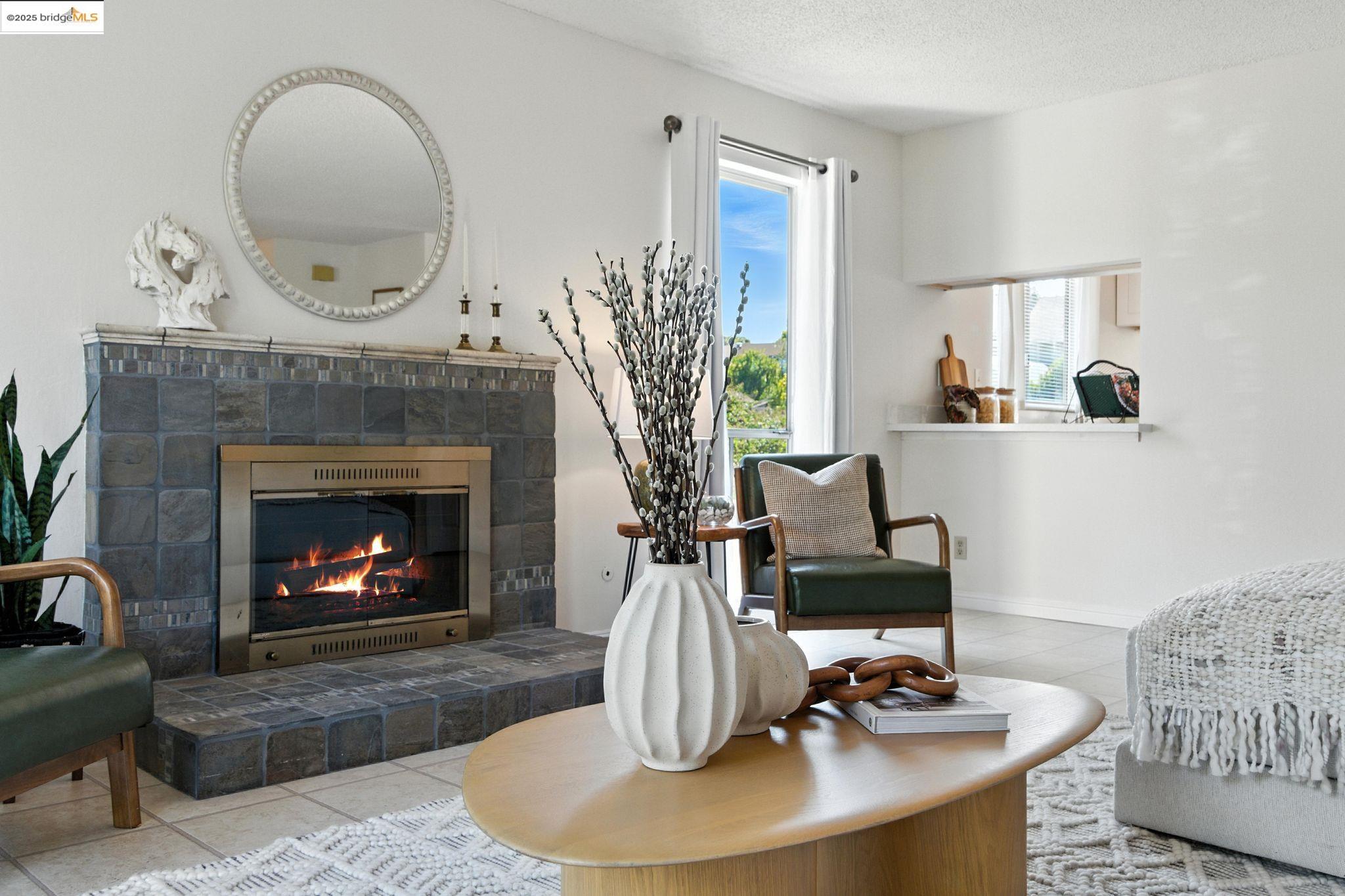 Detail Gallery Image 9 of 33 For 1155 Kelvin Rd, El Sobrante,  CA 94803 - 3 Beds | 2 Baths