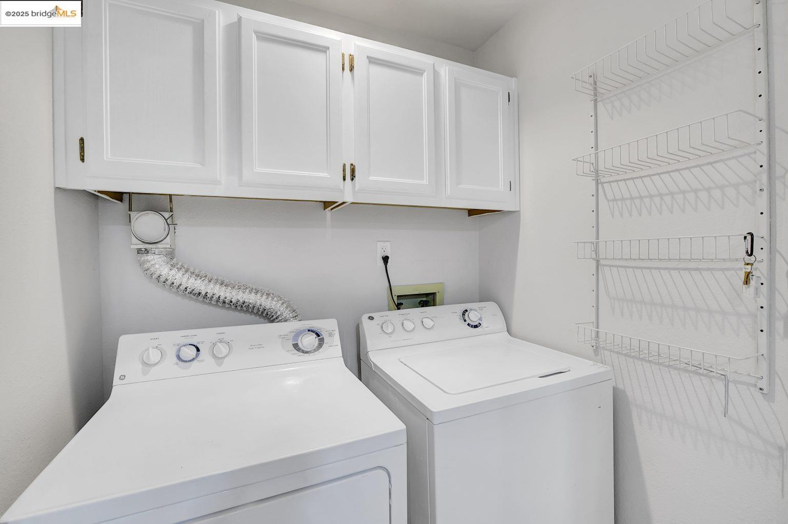 Detail Gallery Image 19 of 39 For 545 Pierce St #2410,  Albany,  CA 94706 - 2 Beds | 2 Baths