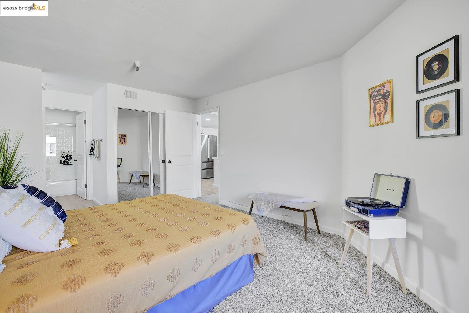 Detail Gallery Image 21 of 39 For 545 Pierce St #2410,  Albany,  CA 94706 - 2 Beds | 2 Baths
