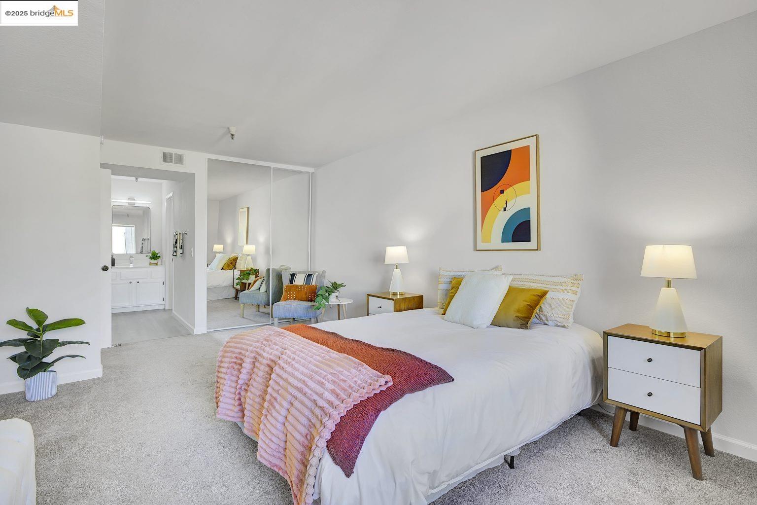 Detail Gallery Image 28 of 39 For 545 Pierce St #2410,  Albany,  CA 94706 - 2 Beds | 2 Baths
