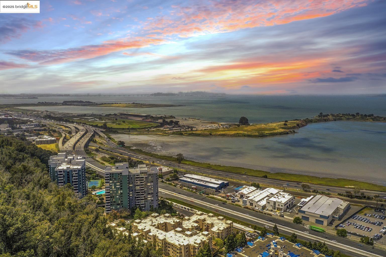 Detail Gallery Image 39 of 39 For 545 Pierce St #2410,  Albany,  CA 94706 - 2 Beds | 2 Baths