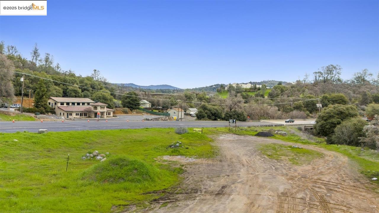 Detail Gallery Image 2 of 12 For 13501 Mono Way, Sonora,  CA 95370 - – Beds | – Baths
