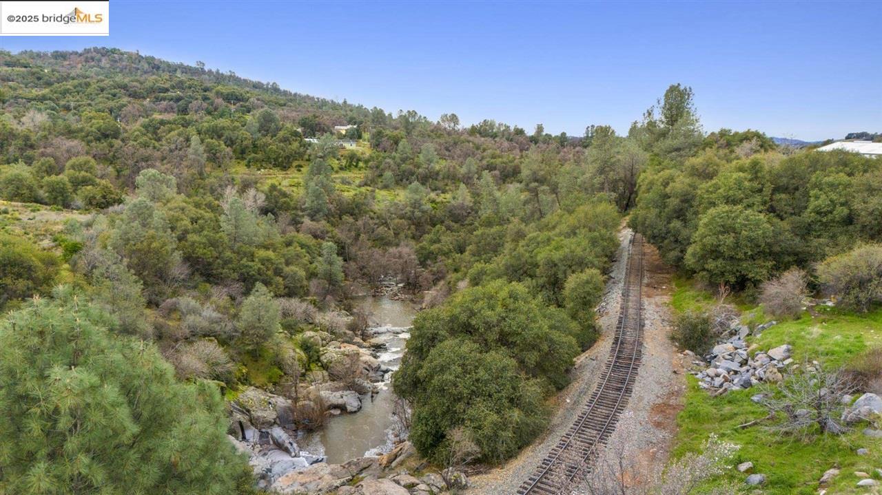 Detail Gallery Image 8 of 12 For 13501 Mono Way, Sonora,  CA 95370 - – Beds | – Baths