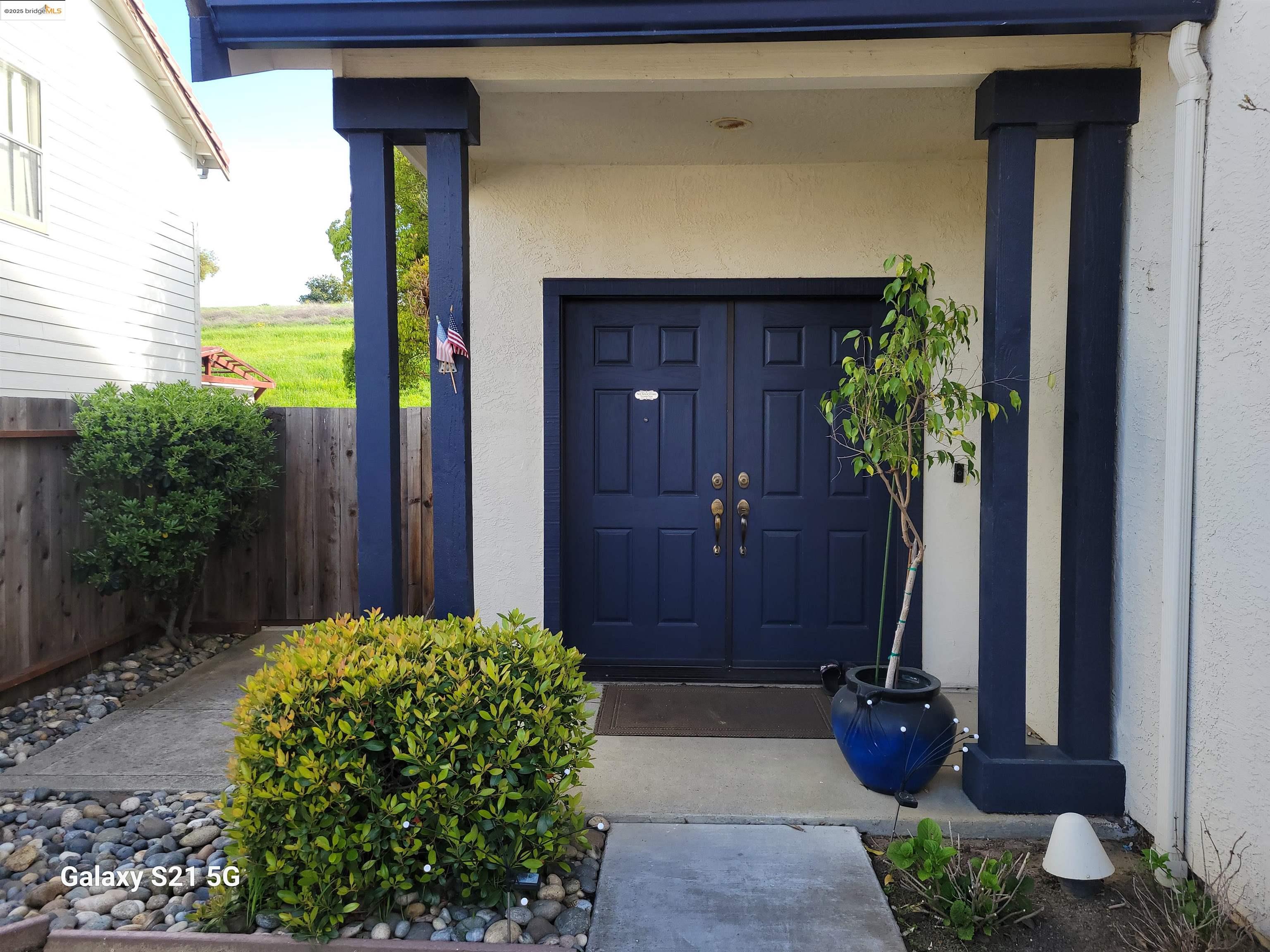 Detail Gallery Image 2 of 32 For 1071 Stonecrest Drive, Antioch,  CA 94531 - 4 Beds | 3 Baths