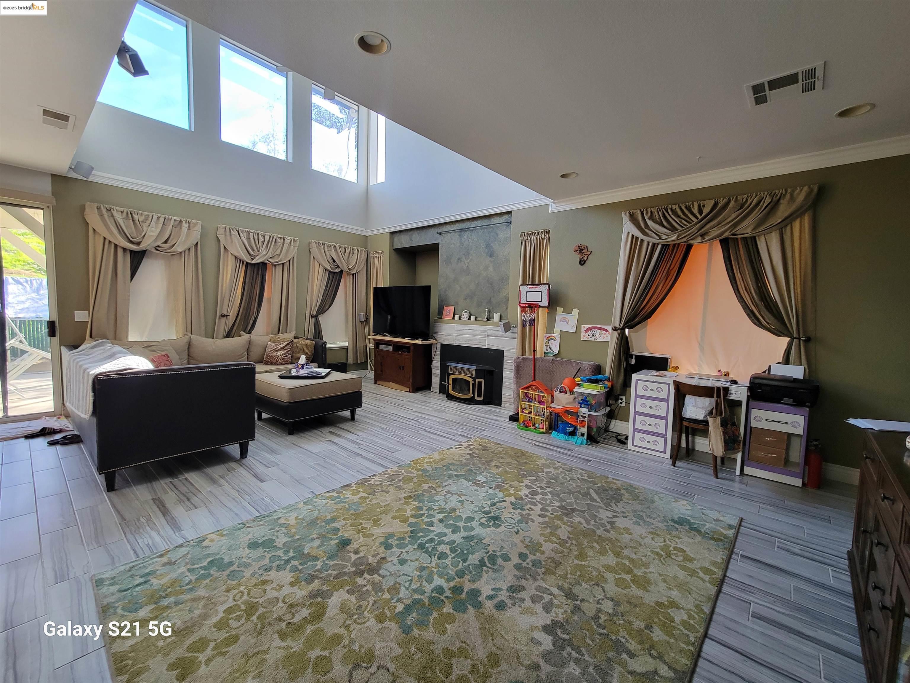 Detail Gallery Image 11 of 32 For 1071 Stonecrest Drive, Antioch,  CA 94531 - 4 Beds | 3 Baths