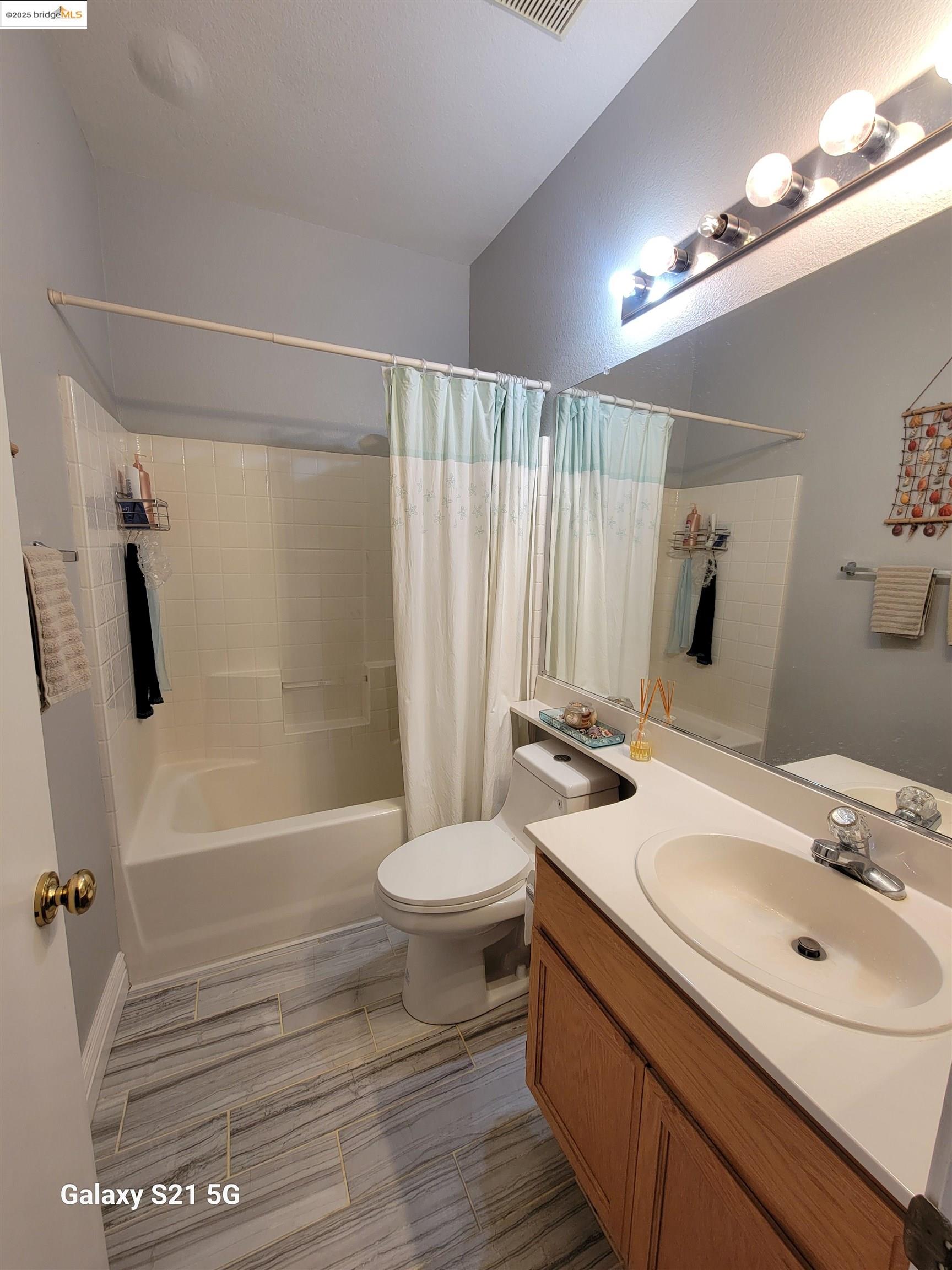 Detail Gallery Image 12 of 32 For 1071 Stonecrest Drive, Antioch,  CA 94531 - 4 Beds | 3 Baths