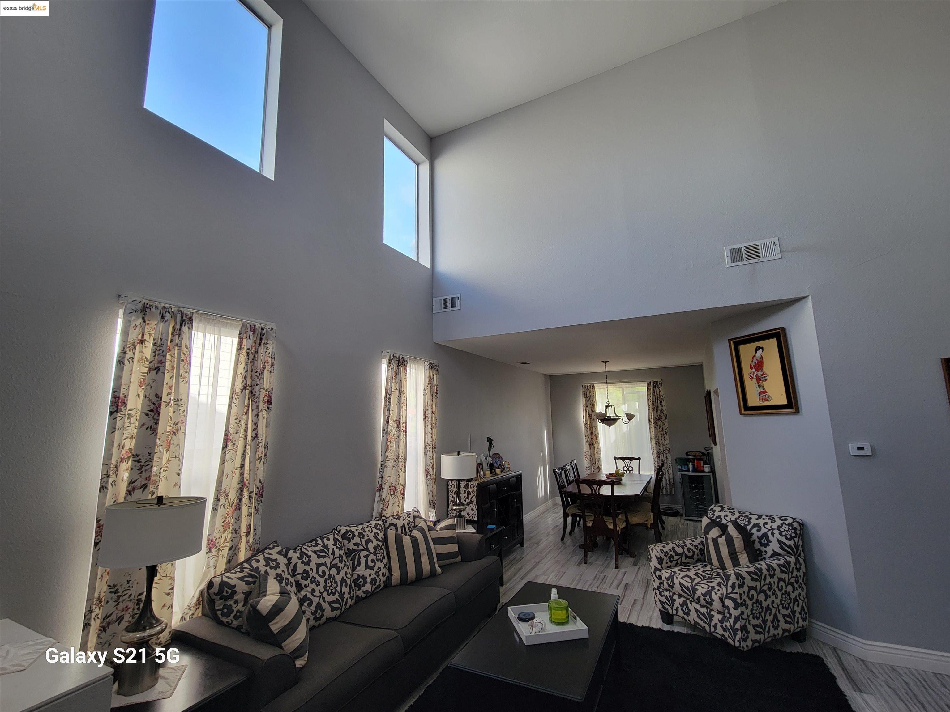 Detail Gallery Image 4 of 32 For 1071 Stonecrest Drive, Antioch,  CA 94531 - 4 Beds | 3 Baths
