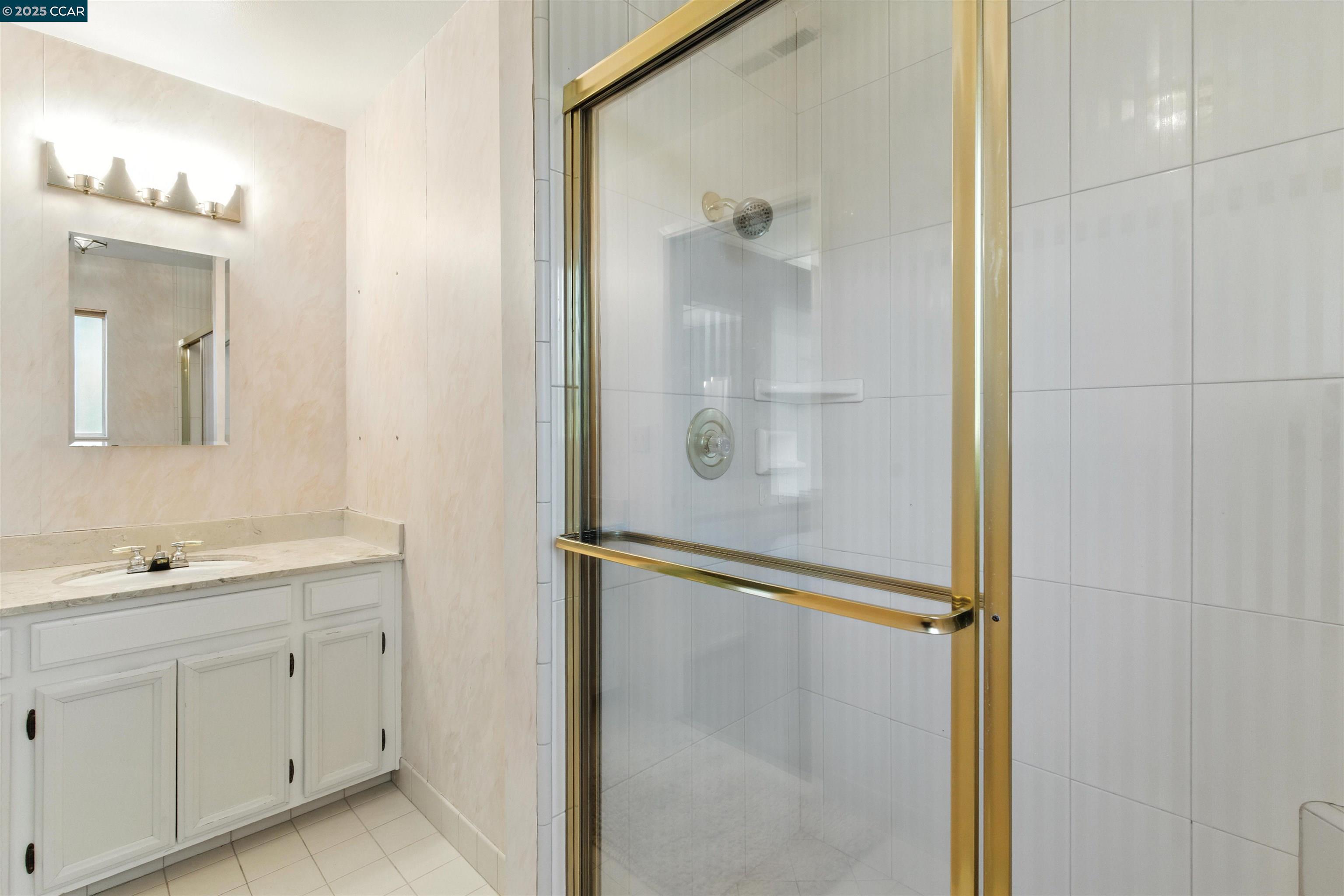 Detail Gallery Image 21 of 30 For 944 Natchez Ct, Walnut Creek,  CA 94598 - 5 Beds | 2/1 Baths