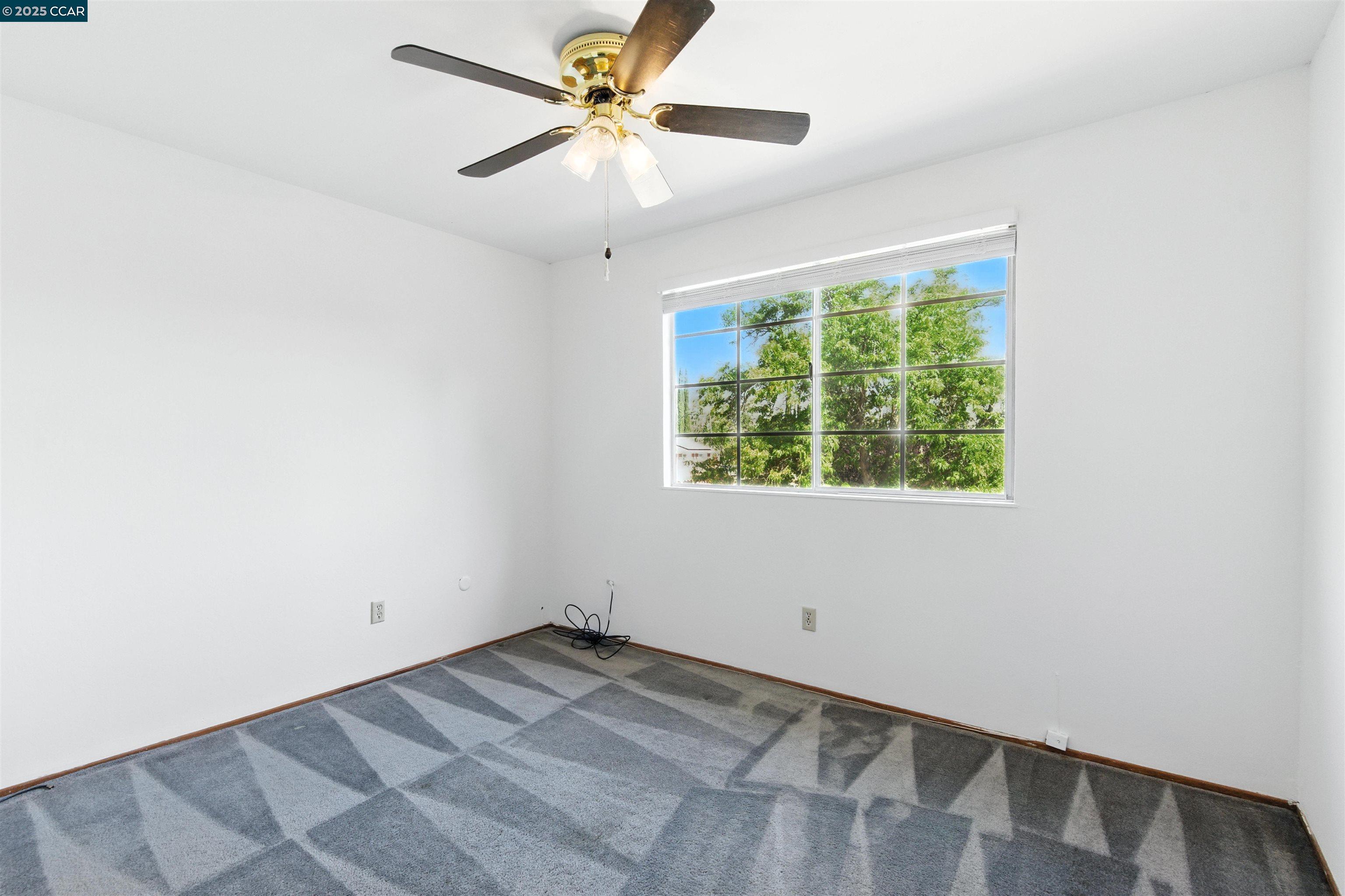 Detail Gallery Image 22 of 30 For 944 Natchez Ct, Walnut Creek,  CA 94598 - 5 Beds | 2/1 Baths