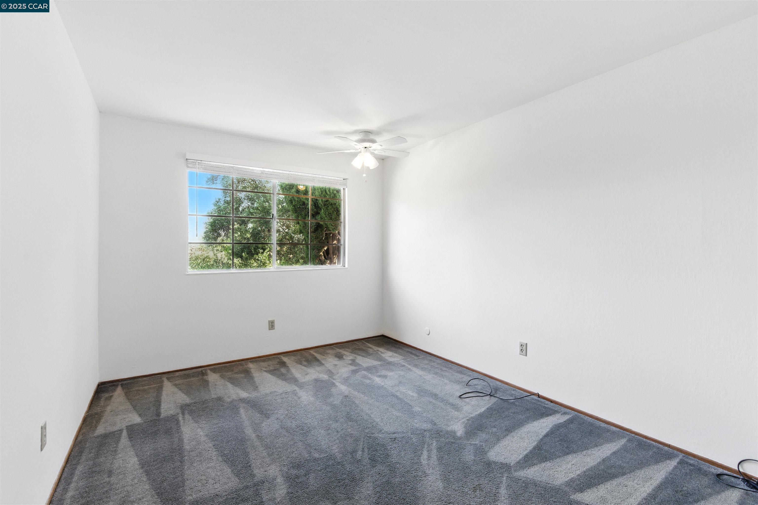 Detail Gallery Image 26 of 30 For 944 Natchez Ct, Walnut Creek,  CA 94598 - 5 Beds | 2/1 Baths