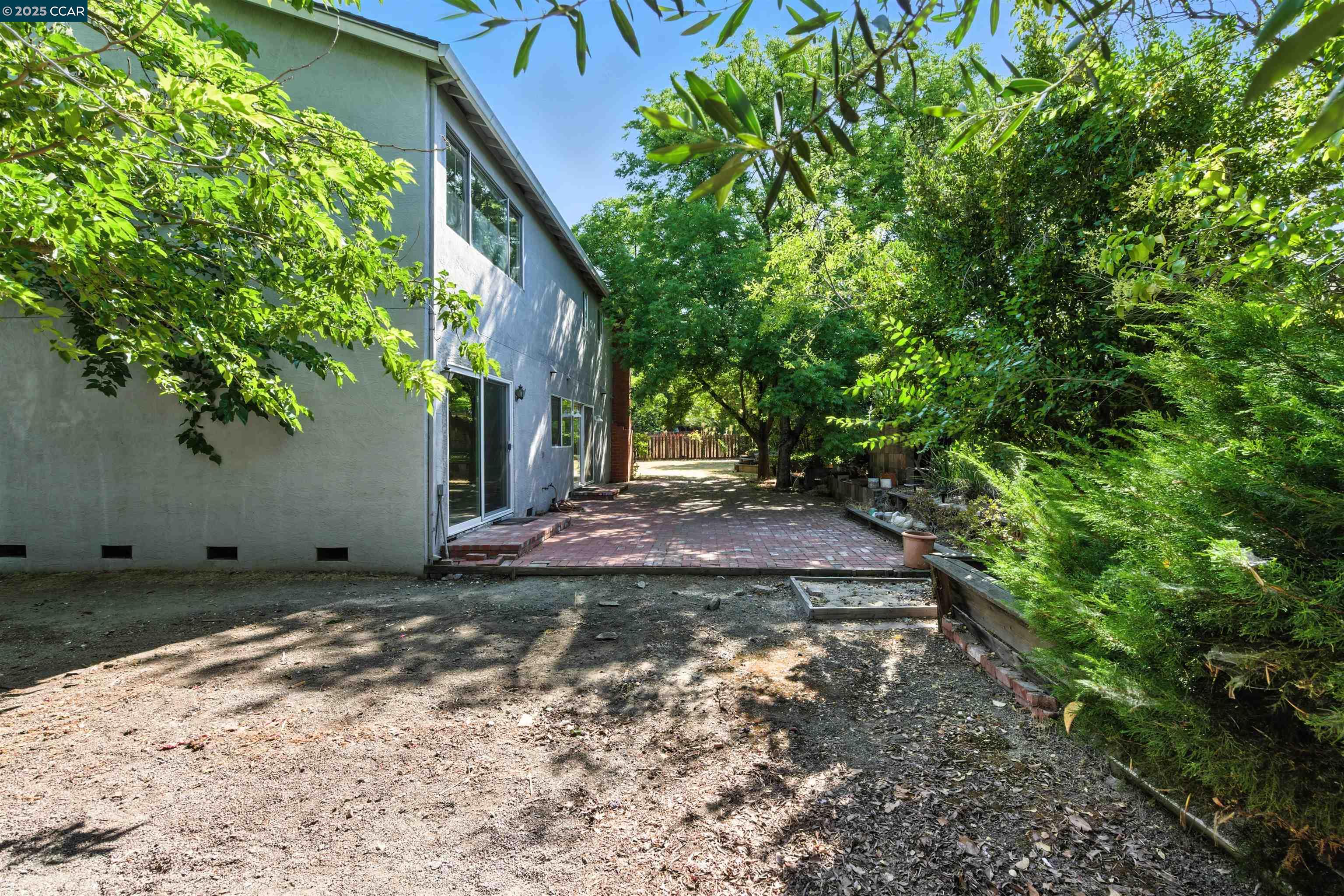 Detail Gallery Image 30 of 30 For 944 Natchez Ct, Walnut Creek,  CA 94598 - 5 Beds | 2/1 Baths