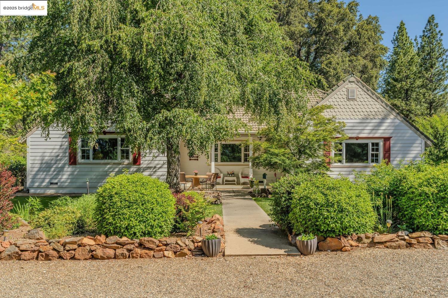 Detail Gallery Image 1 of 60 For 4048 Independence Road 1, Mokelumne Hill,  CA 95245-9763 - 5 Beds | 4 Baths