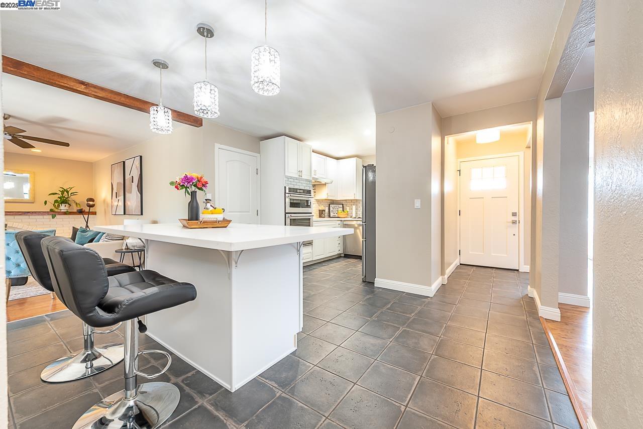 Detail Gallery Image 12 of 52 For 32409 Elizabeth Way, Union City,  CA 94587 - 4 Beds | 2 Baths